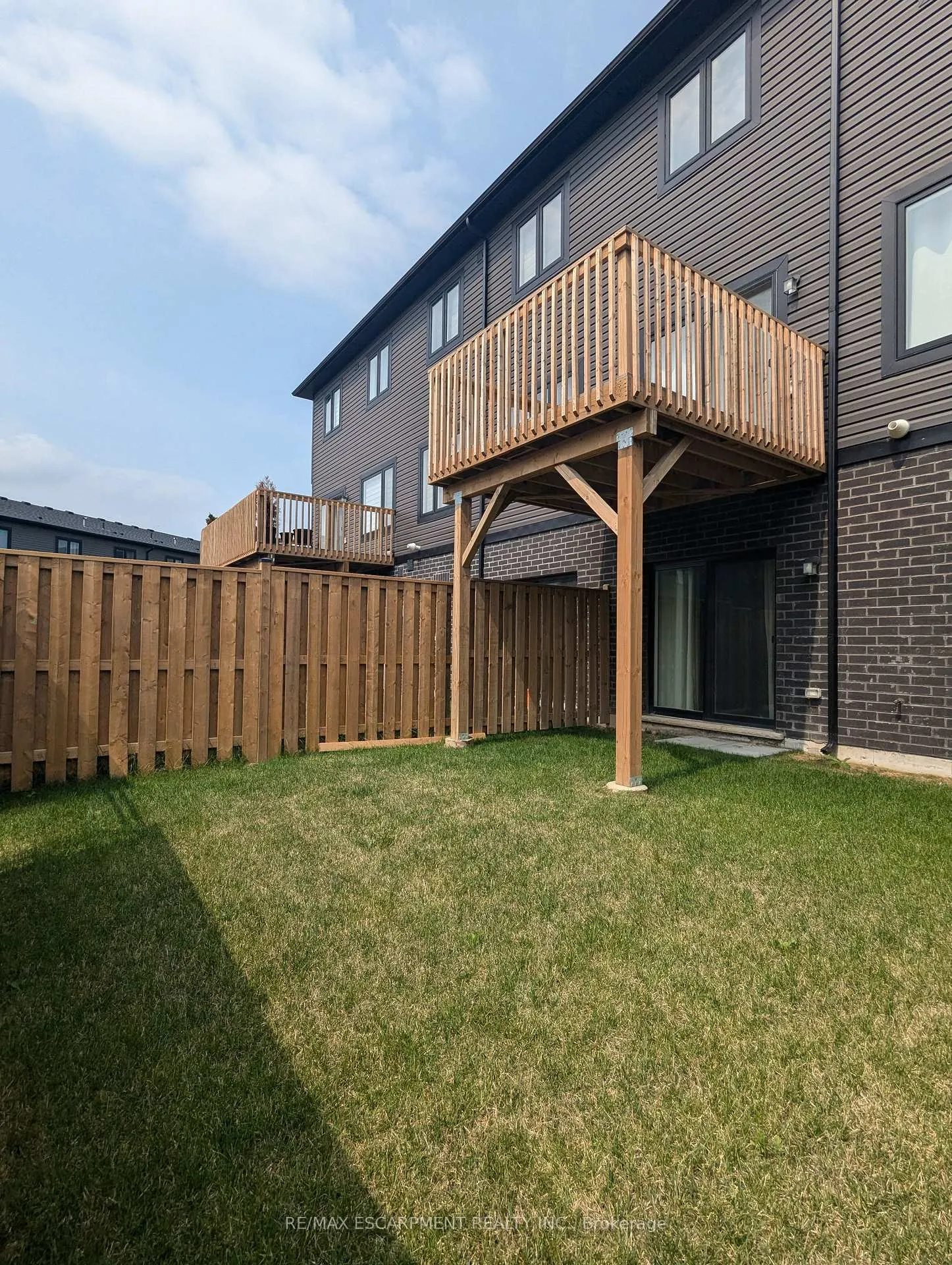 Photo 8 of 54 Cadwell Lane, Hamilton, Mountview — HOMEH