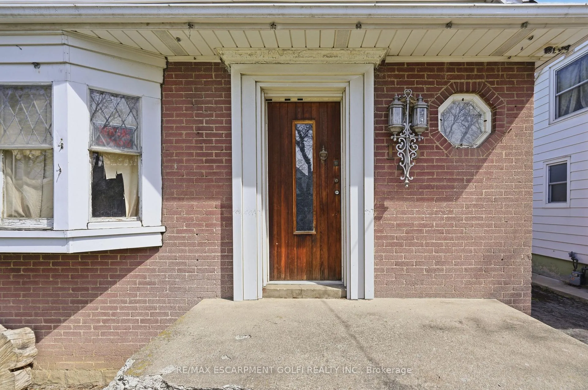Photo 5 of 145 Auburn Avenue, Hamilton, Bartonville — HOMEH