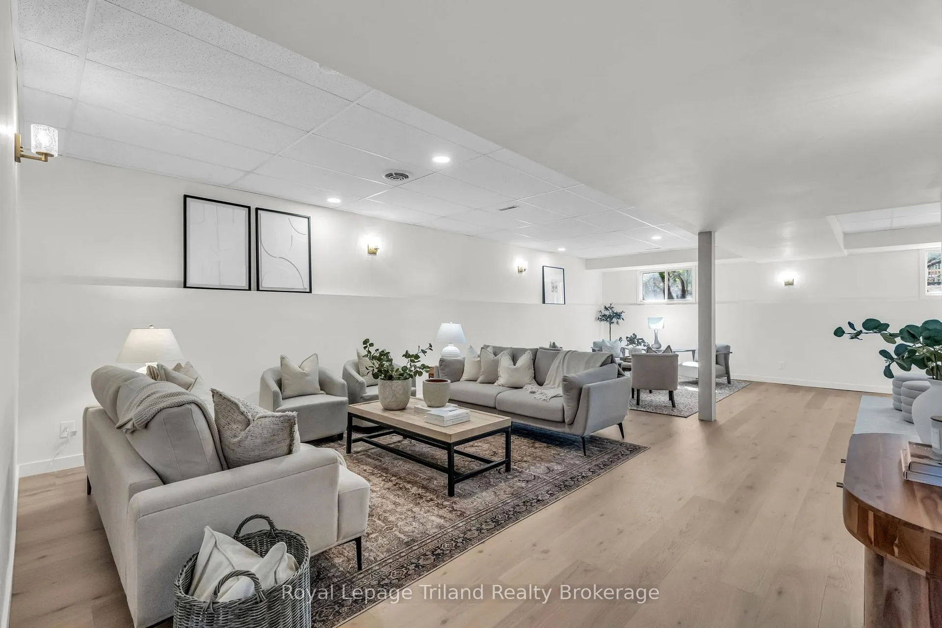 Photo 18 of 64 Hickory Boulevard W, Strathroy-Caradoc, SE — HOMEH