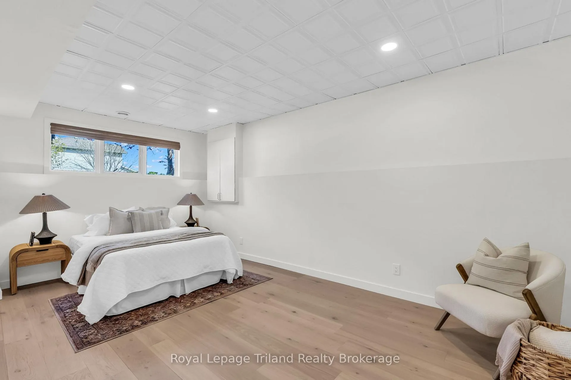 Photo 22 of 64 Hickory Boulevard W, Strathroy-Caradoc, SE — HOMEH