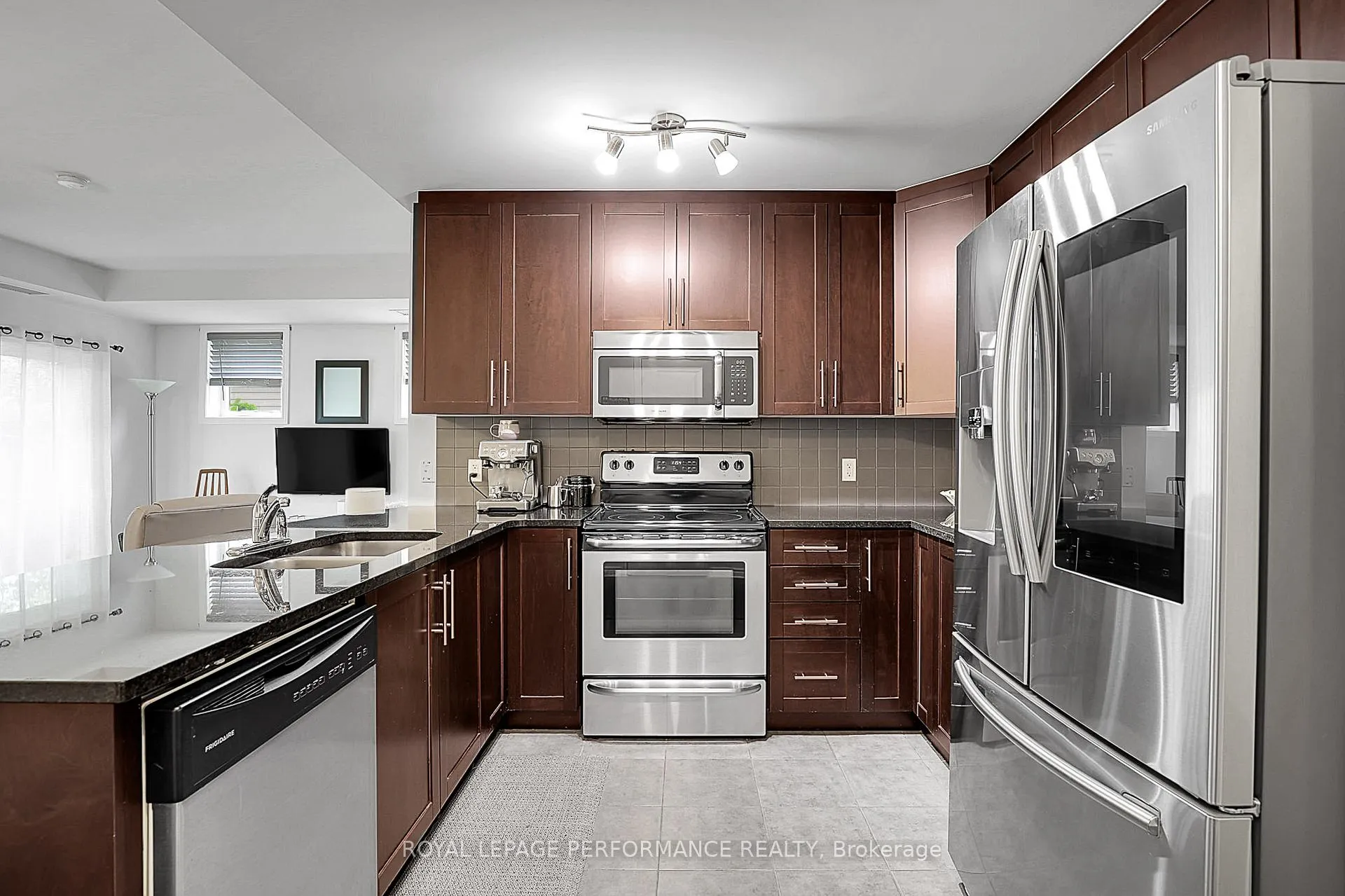 Photo 7 of Unit 2, 40 Prestige Circle, Ottawa, Chatelaine Village — HOMEH