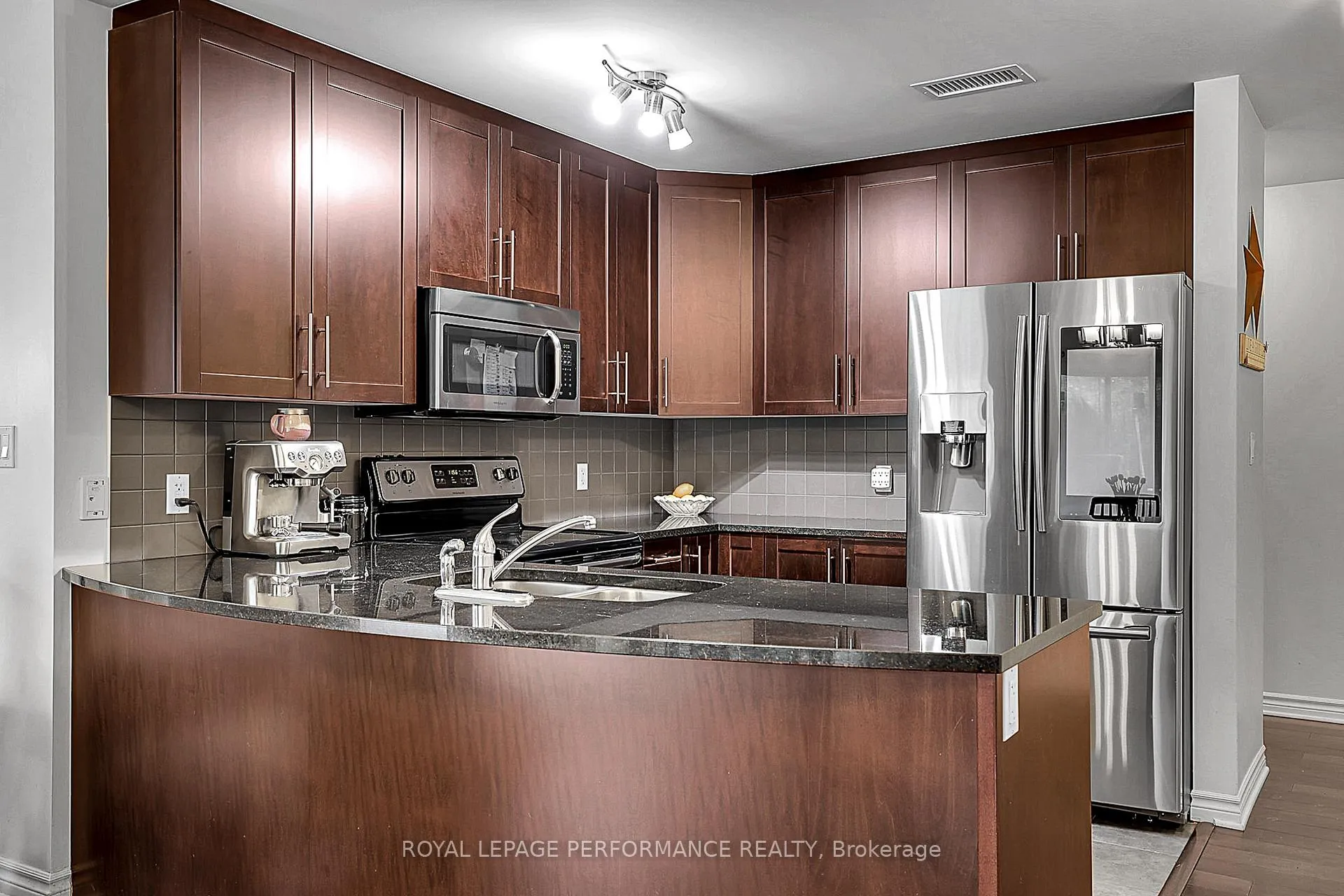 Photo 8 of Unit 2, 40 Prestige Circle, Ottawa, Chatelaine Village — HOMEH