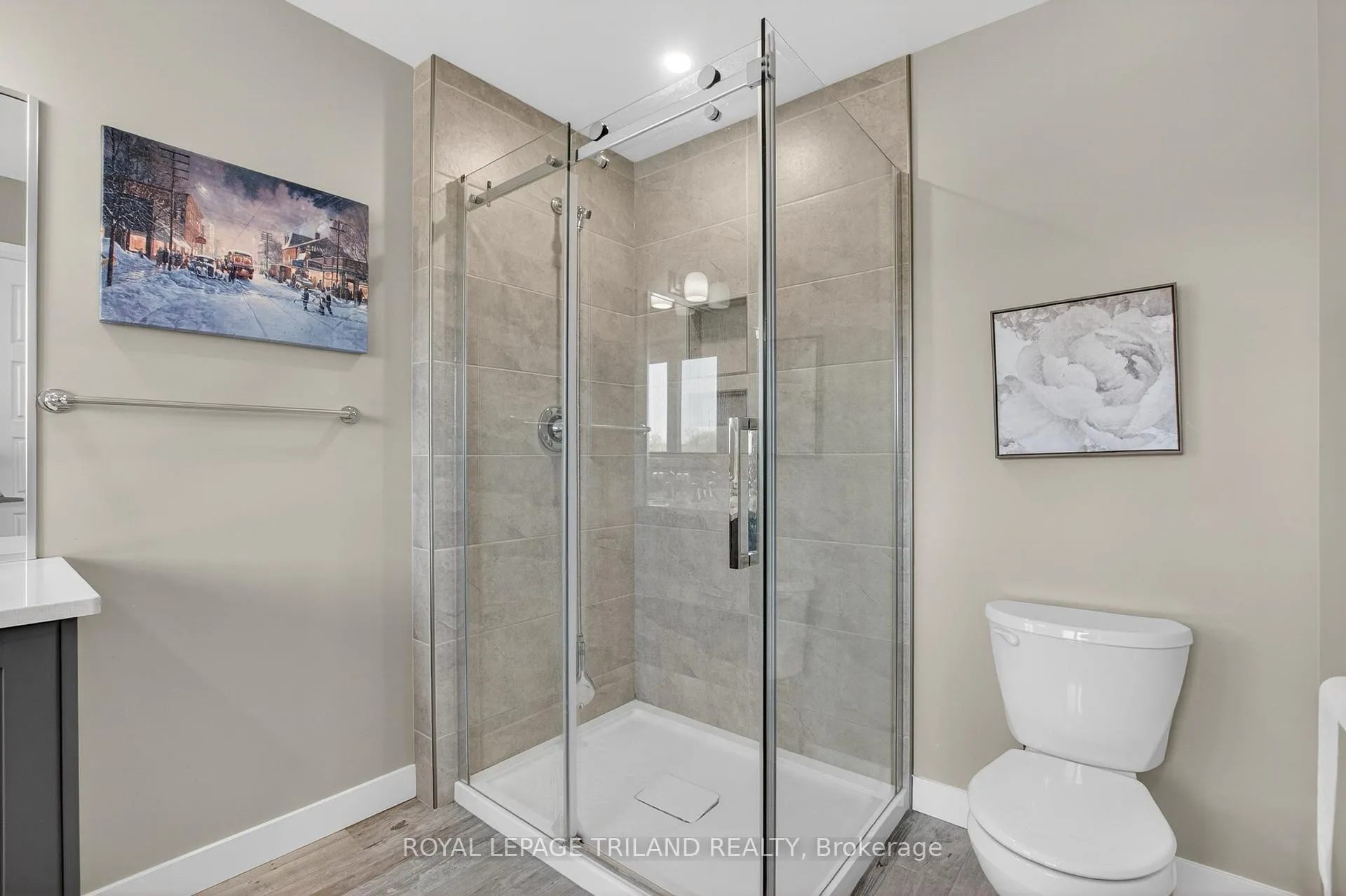 Photo 18 of 1199 Blackwell Boulevard, London, North C — HOMEH