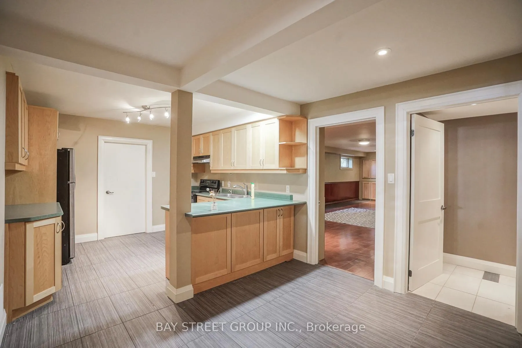 Photo 30 of 28 Wembley Avenue, Markham, Unionville — HOMEH