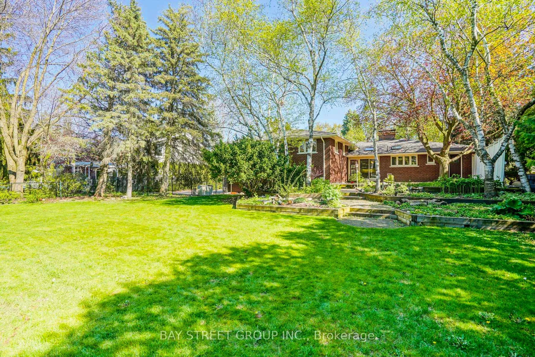 Photo 38 of 28 Wembley Avenue, Markham, Unionville — HOMEH