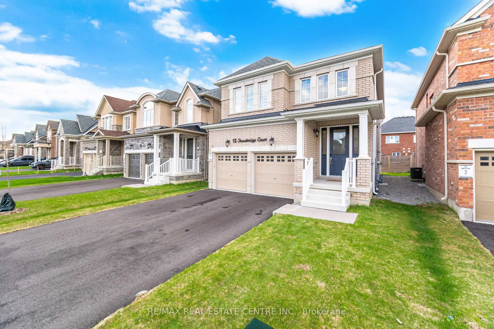 Photo 5 of 12 Shawbridge Court, Hamilton, Stoney Creek Mountain — HOMEH