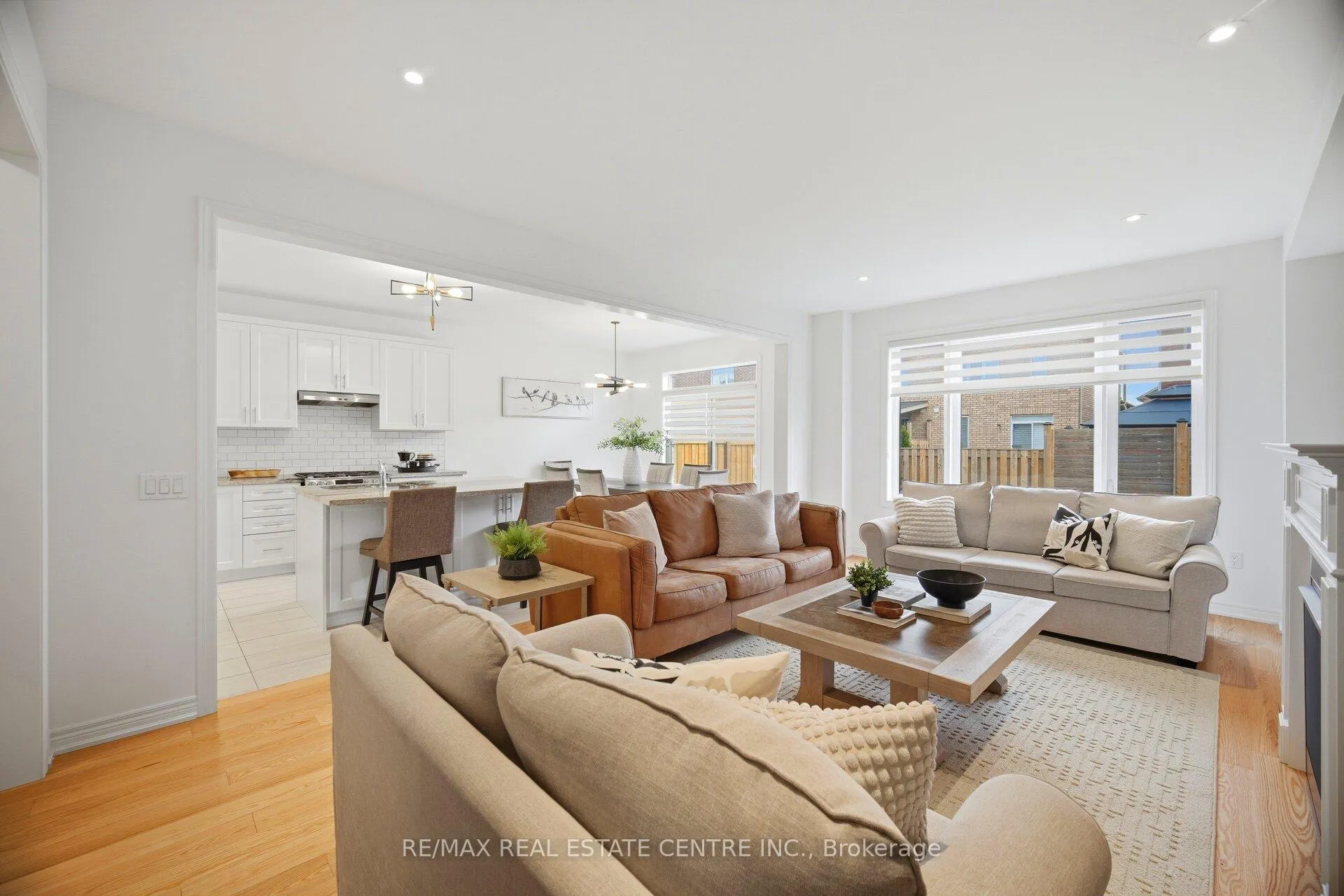 Photo 11 of 12 Shawbridge Court, Hamilton, Stoney Creek Mountain — HOMEH