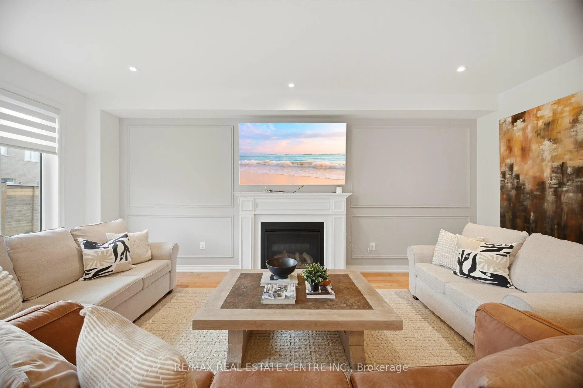 Photo 13 of 12 Shawbridge Court, Hamilton, Stoney Creek Mountain — HOMEH