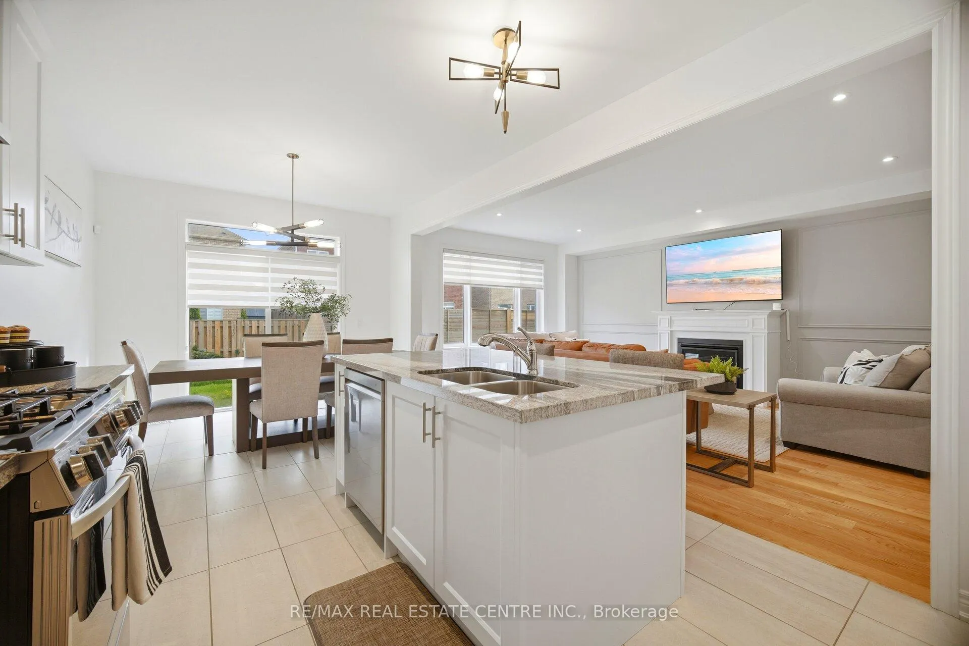 Photo 19 of 12 Shawbridge Court, Hamilton, Stoney Creek Mountain — HOMEH