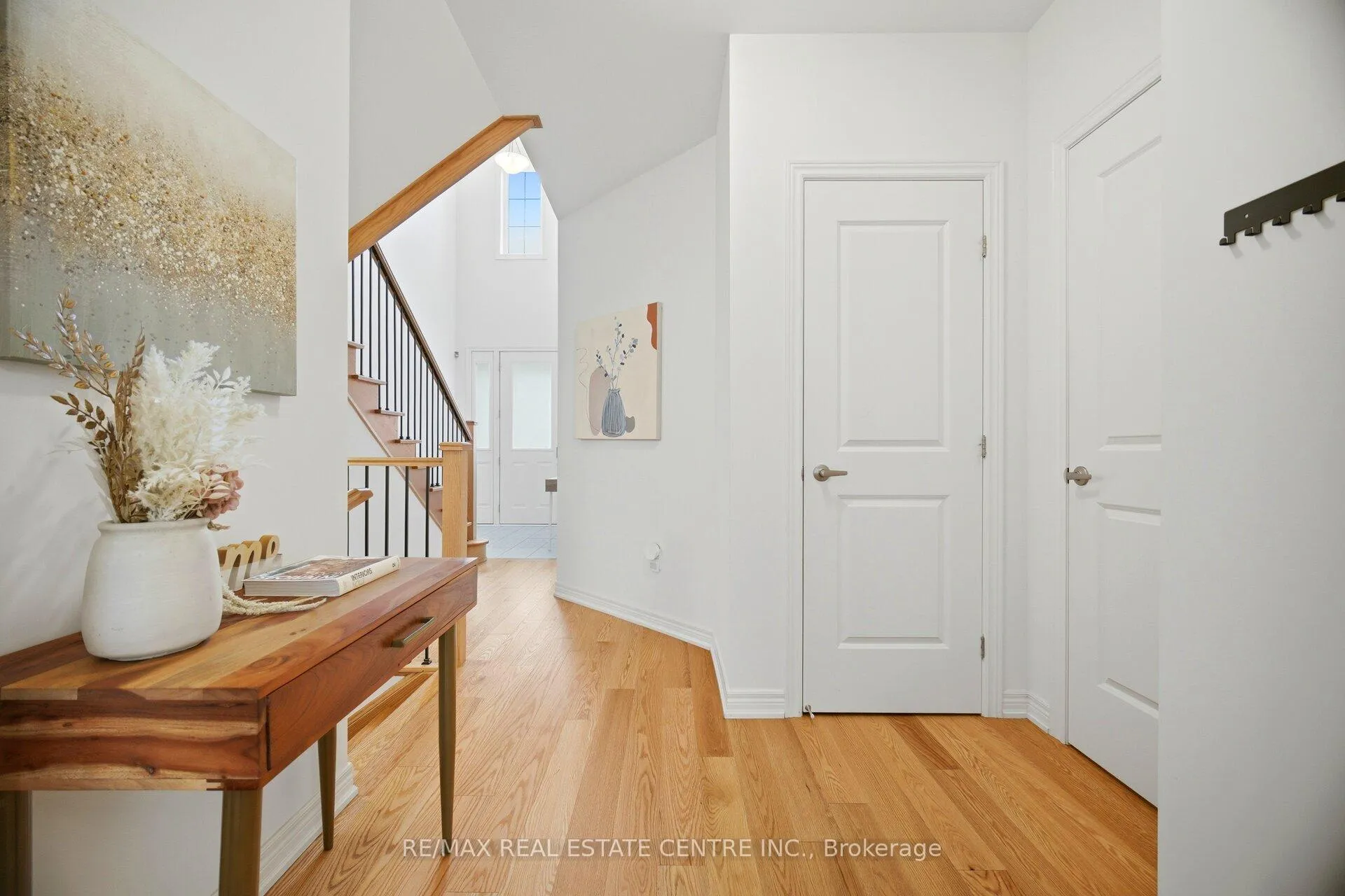 Photo 25 of 12 Shawbridge Court, Hamilton, Stoney Creek Mountain — HOMEH