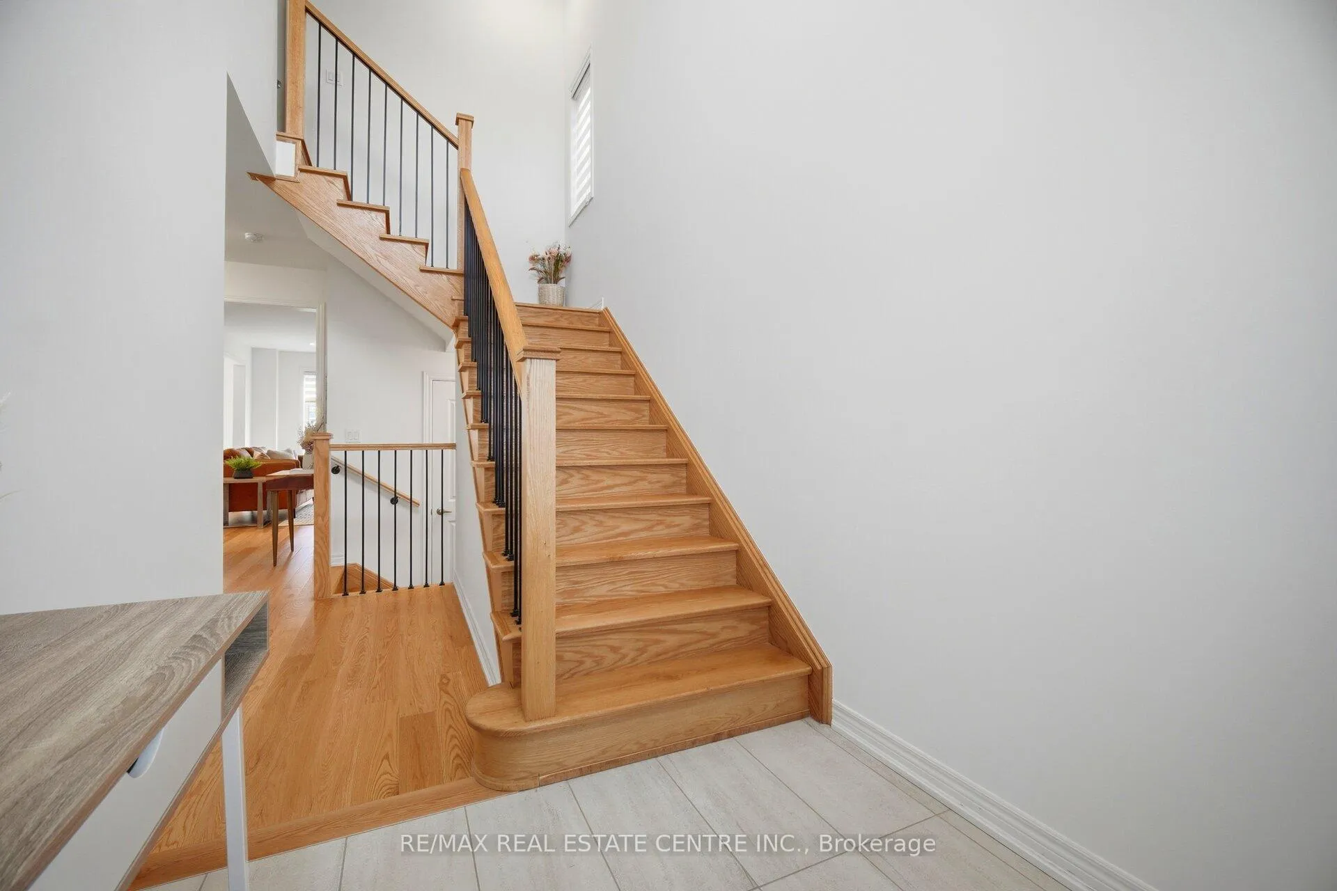 Photo 28 of 12 Shawbridge Court, Hamilton, Stoney Creek Mountain — HOMEH