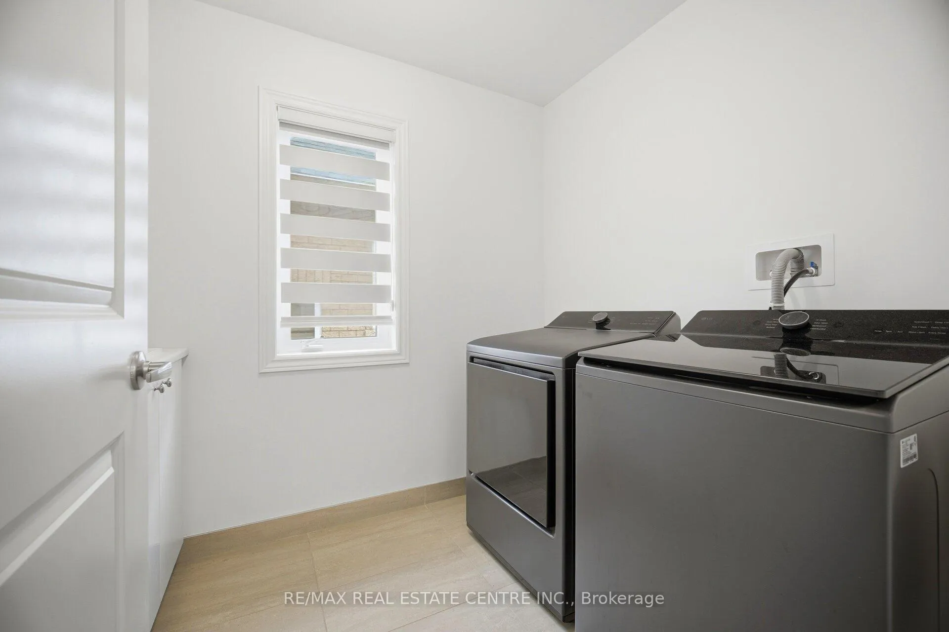 Photo 45 of 12 Shawbridge Court, Hamilton, Stoney Creek Mountain — HOMEH