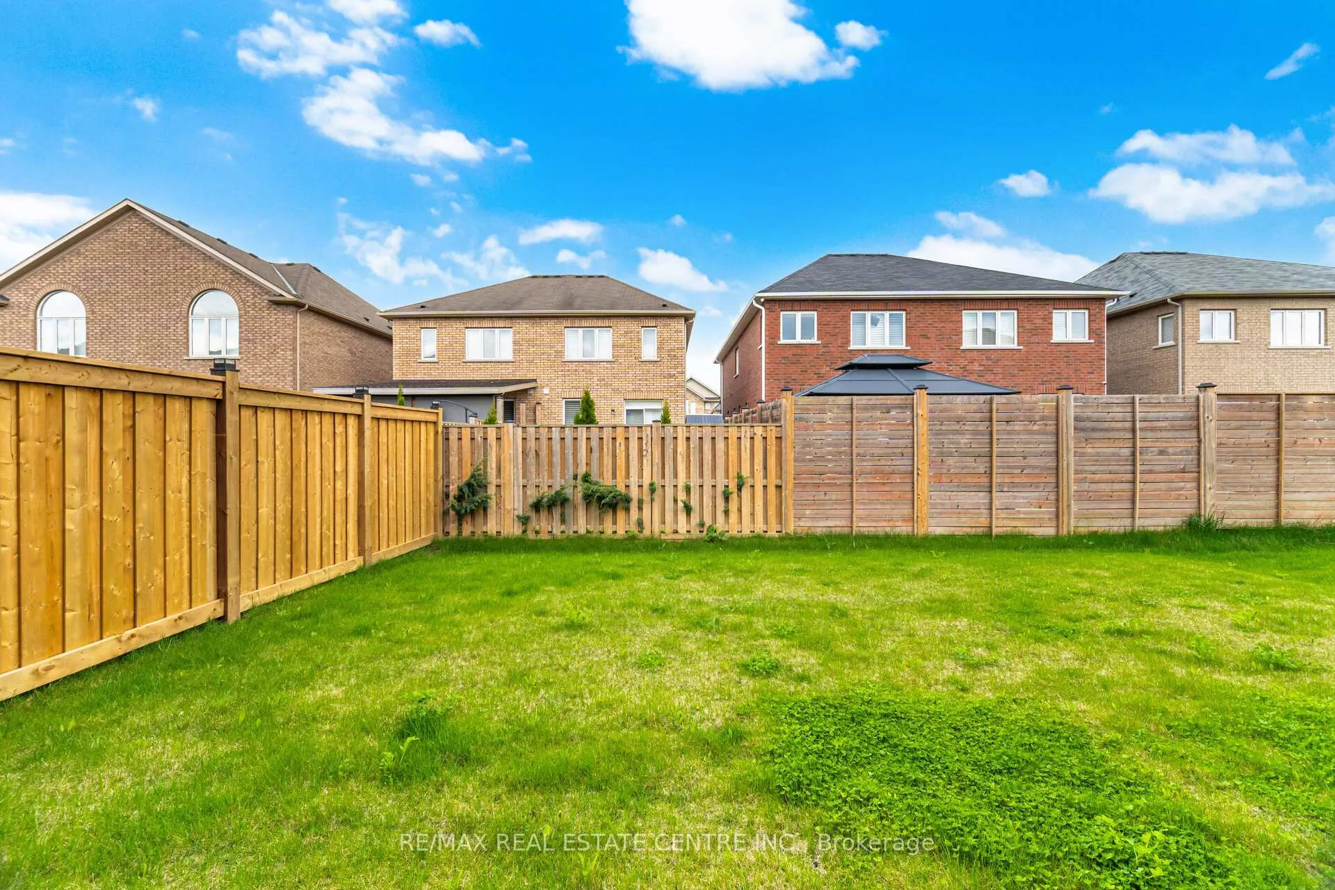 Photo 47 of 12 Shawbridge Court, Hamilton, Stoney Creek Mountain — HOMEH