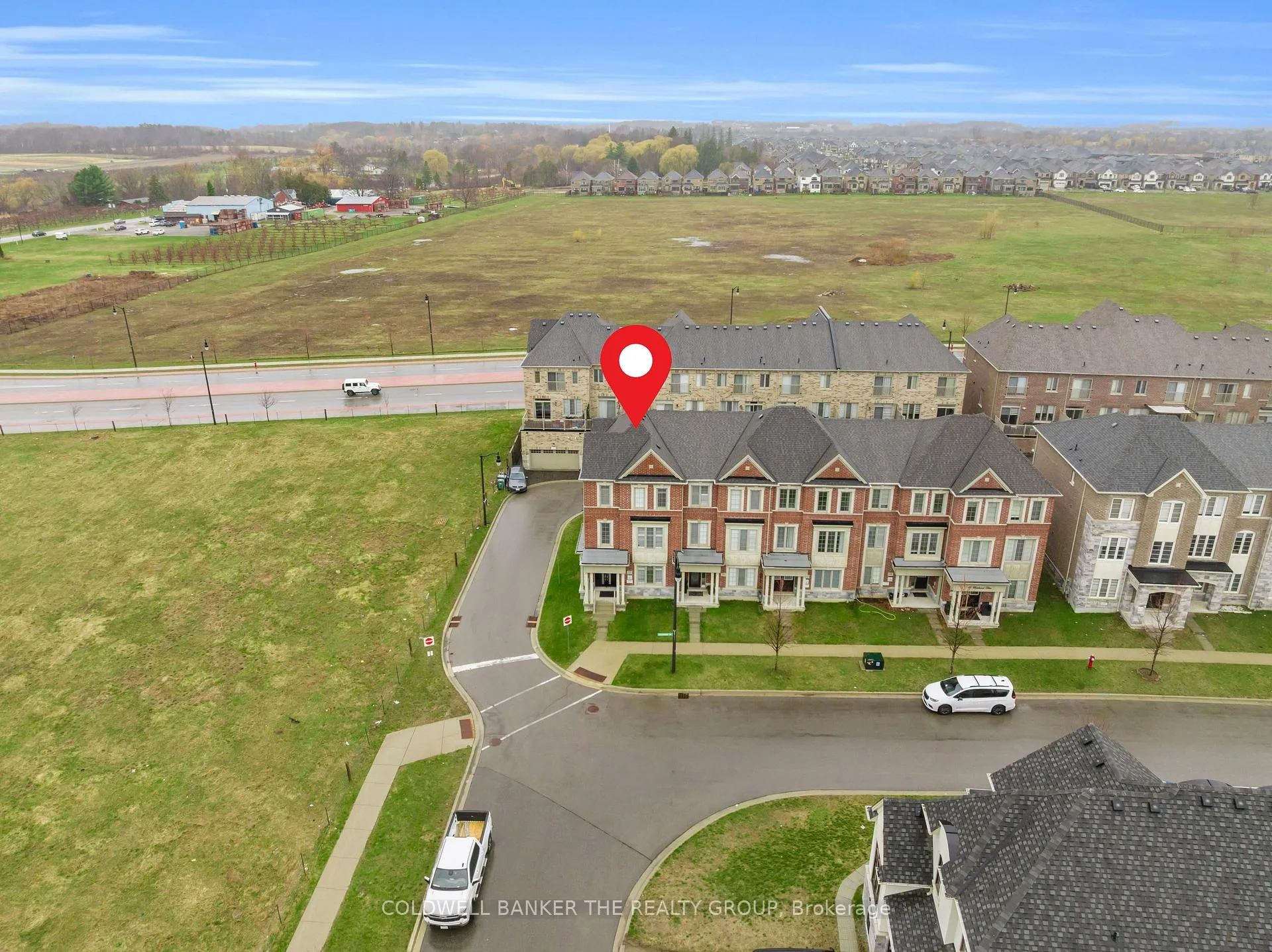 Photo 2 of 52 Brushwood Drive, Brampton, Bram West — HOMEH