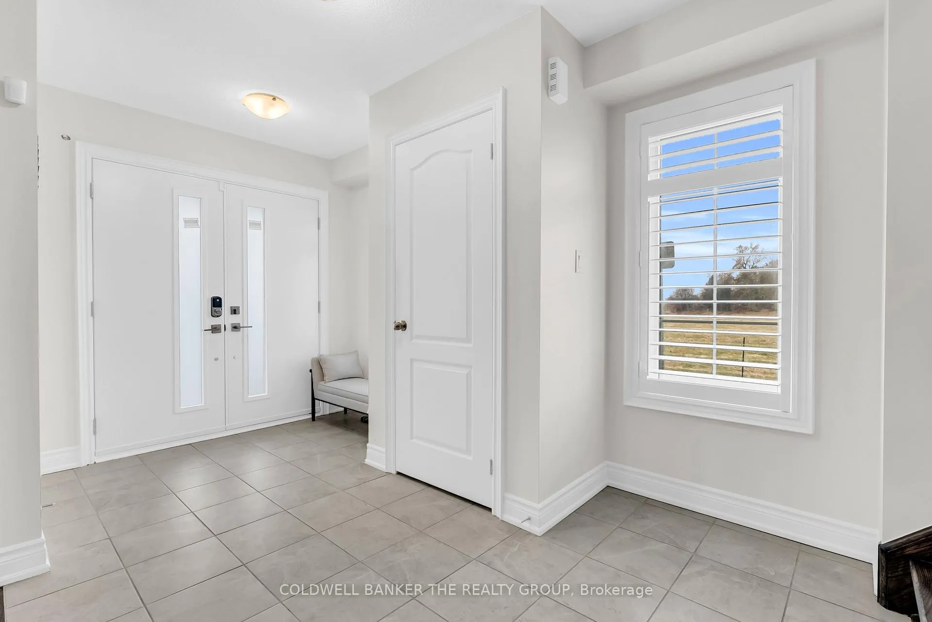 Photo 6 of 52 Brushwood Drive, Brampton, Bram West — HOMEH