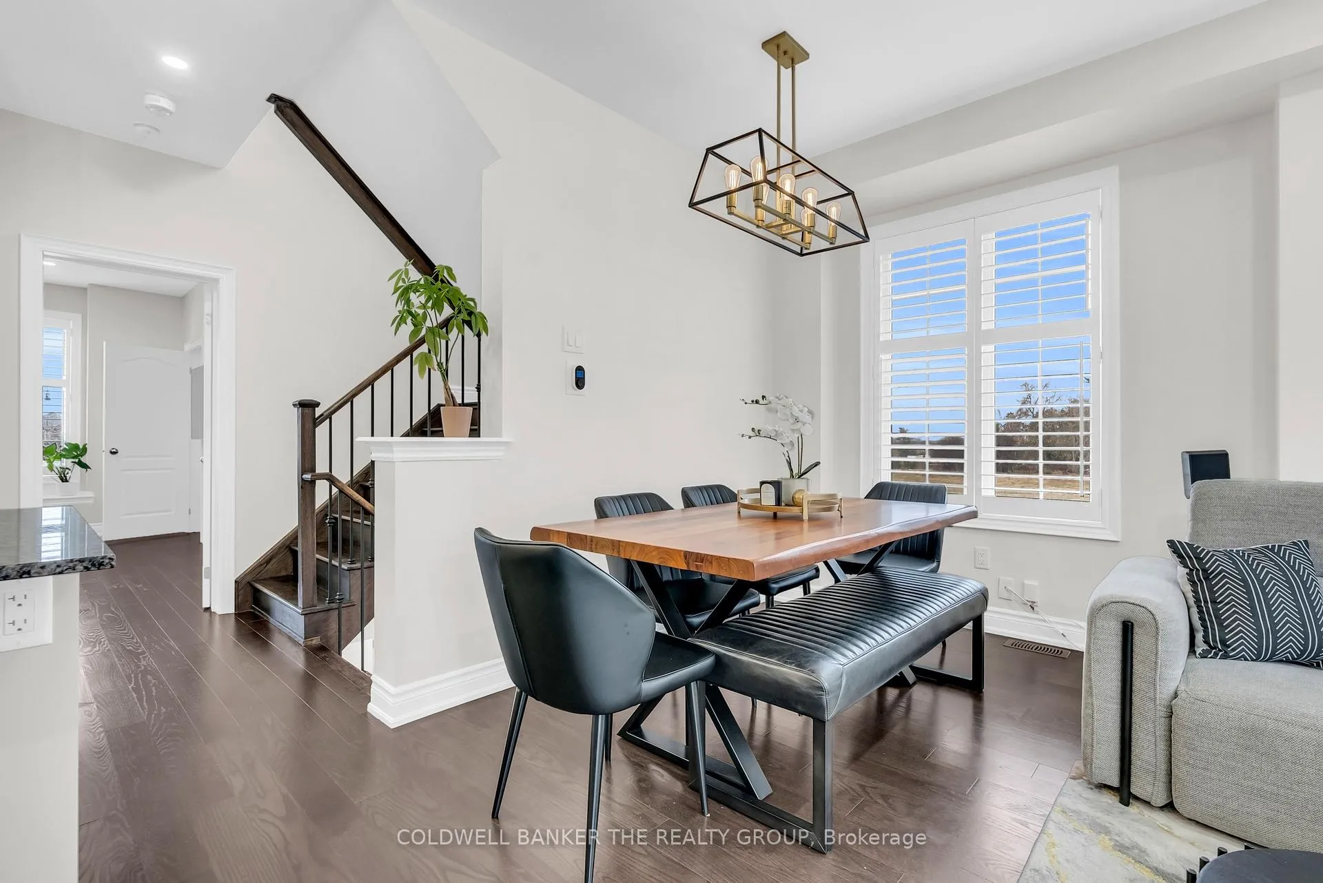 Photo 12 of 52 Brushwood Drive, Brampton, Bram West — HOMEH