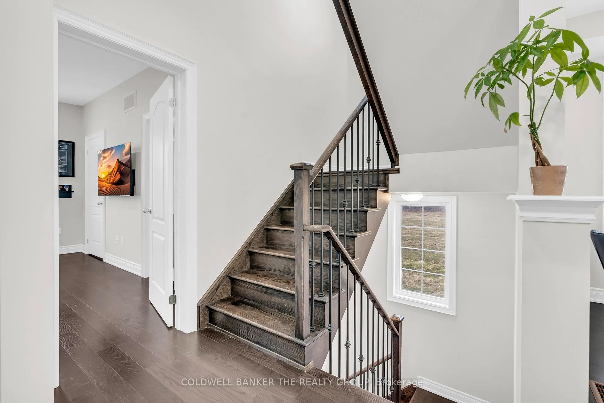 Photo 23 of 52 Brushwood Drive, Brampton, Bram West — HOMEH