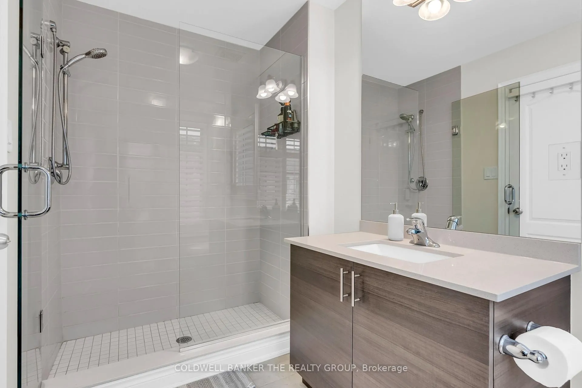 Photo 29 of 52 Brushwood Drive, Brampton, Bram West — HOMEH