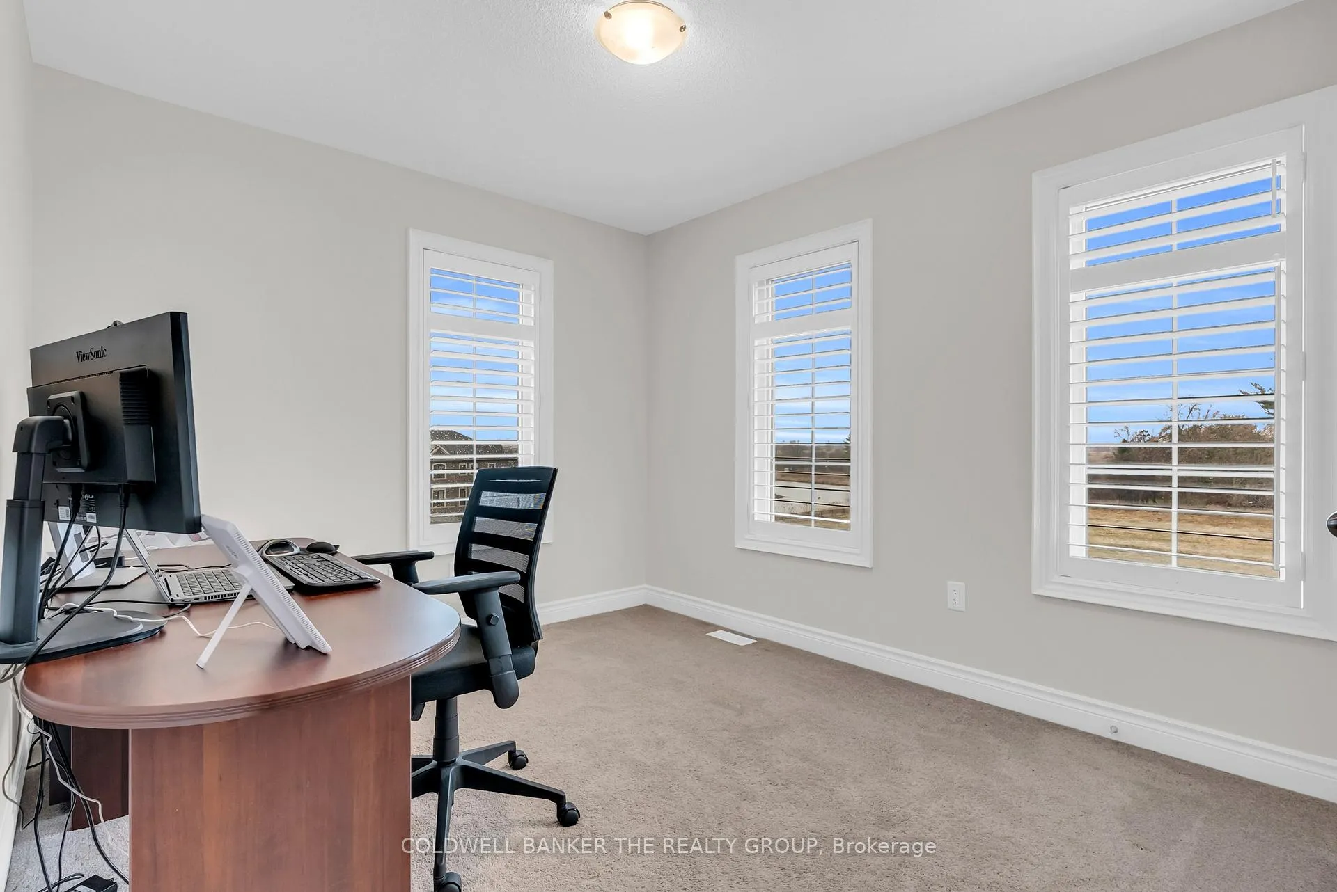 Photo 32 of 52 Brushwood Drive, Brampton, Bram West — HOMEH