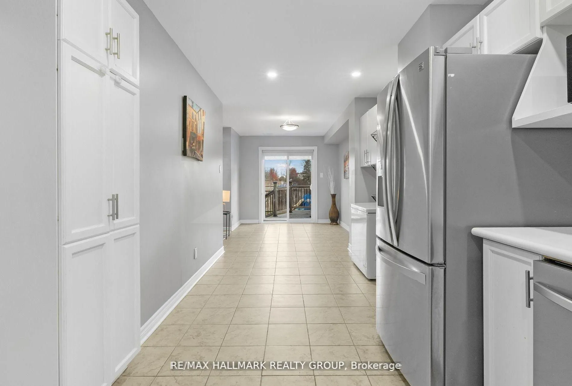 Photo 11 of 93 Cedarock Drive, Ottawa, Kanata - Bridlewood — HOMEH