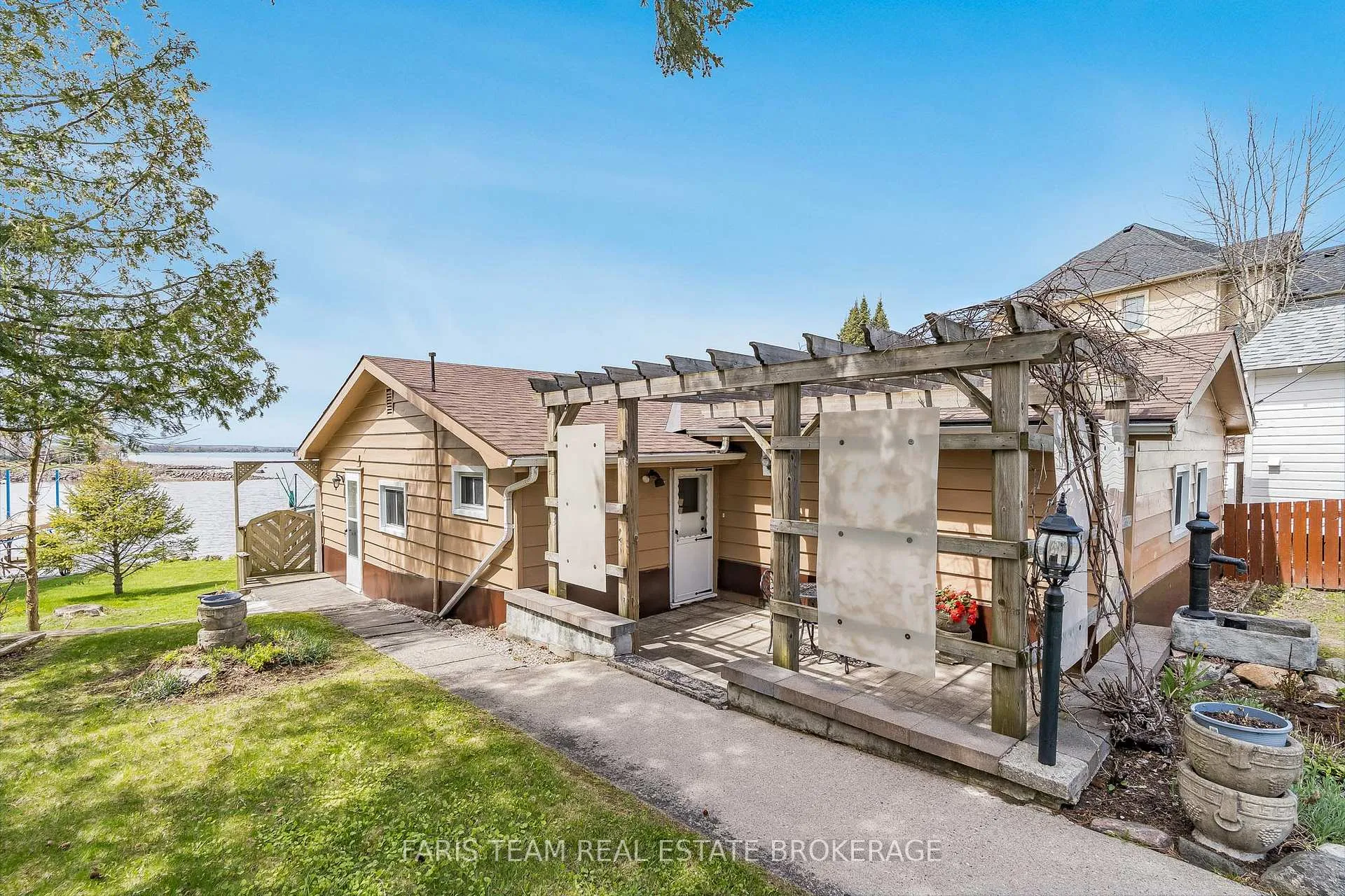 Photo 5 of 148 Hoyt Avenue, Tay, Victoria Harbour — HOMEH