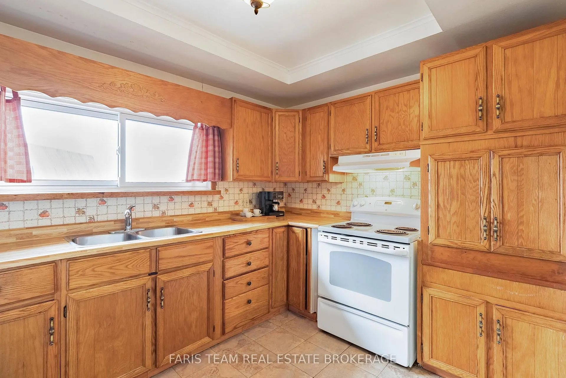 Photo 9 of 148 Hoyt Avenue, Tay, Victoria Harbour — HOMEH