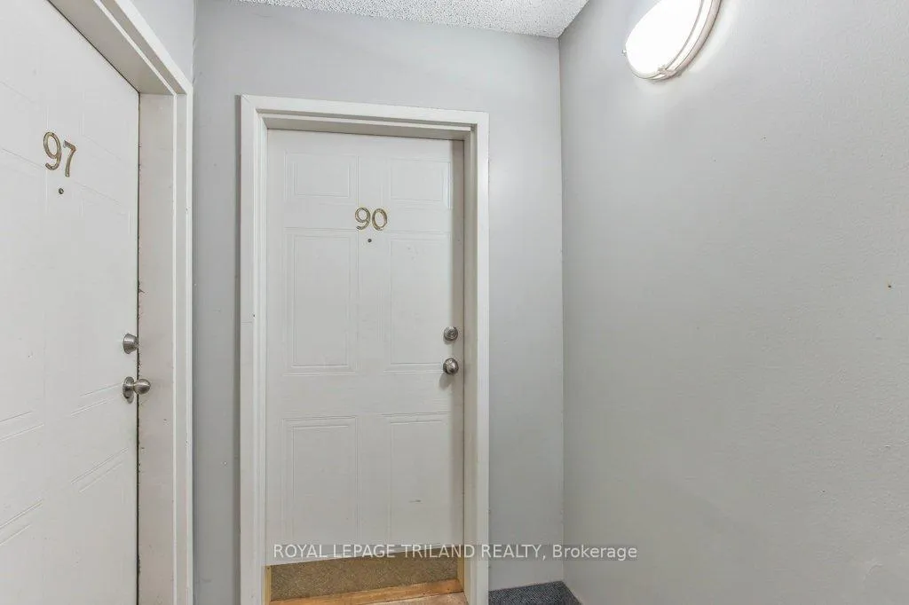Photo 4 of Unit 90, 1096 Jalna Boulevard, London, South X — HOMEH