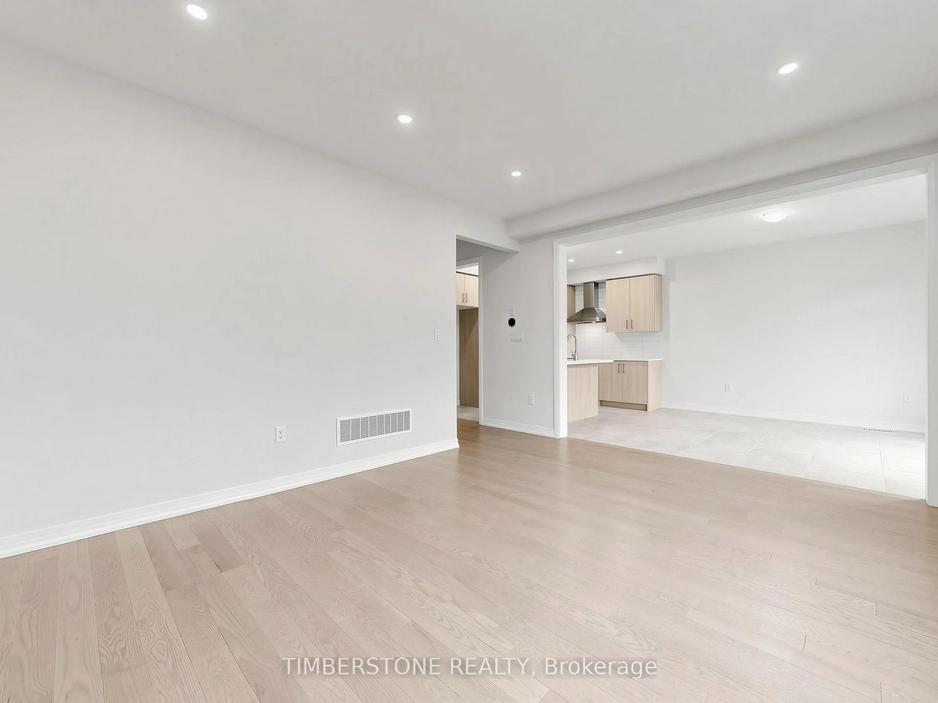 Photo 7 of 433 Coronation Road, Whitby, Rural Whitby — HOMEH