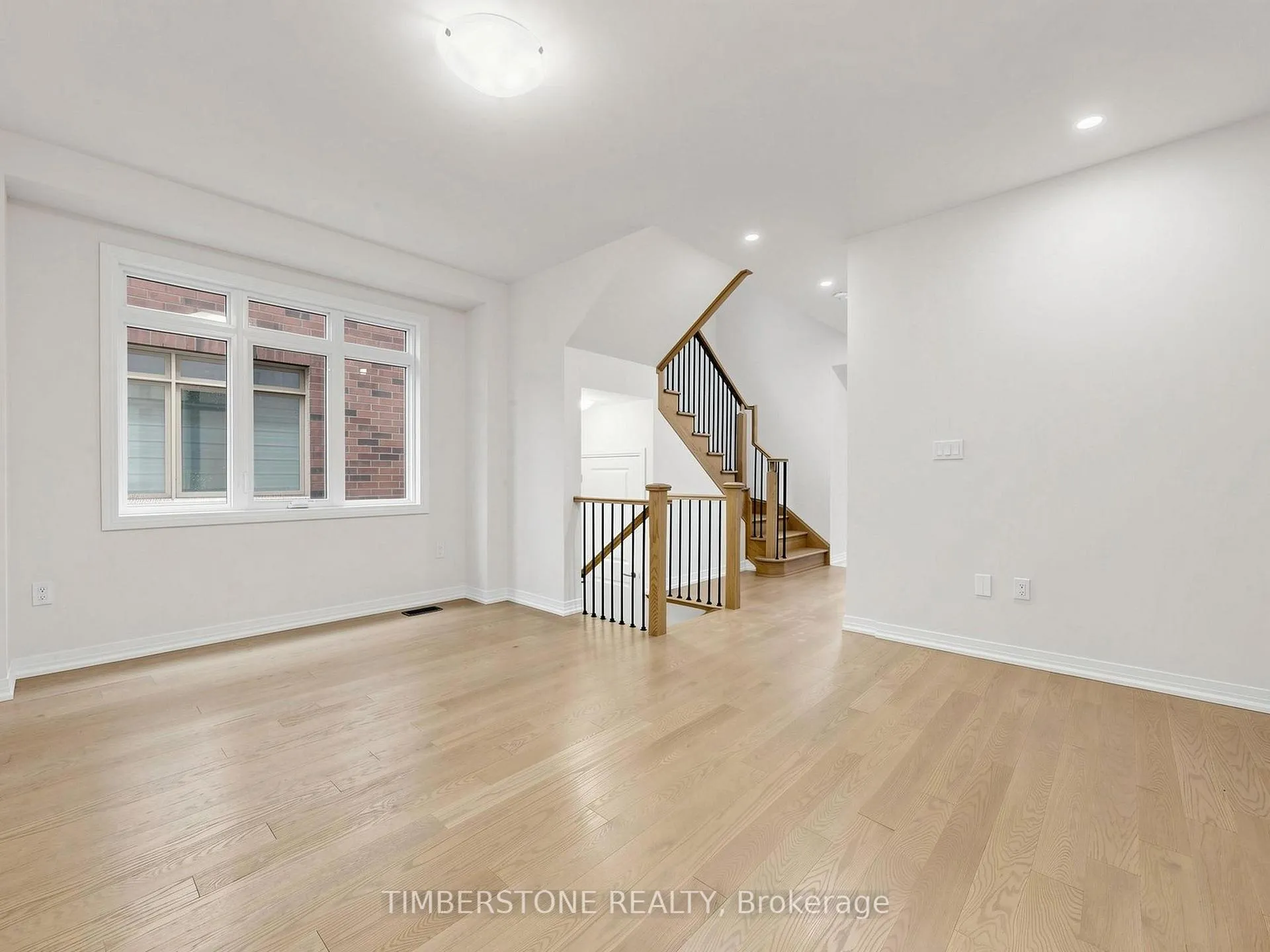 Photo 10 of 433 Coronation Road, Whitby, Rural Whitby — HOMEH
