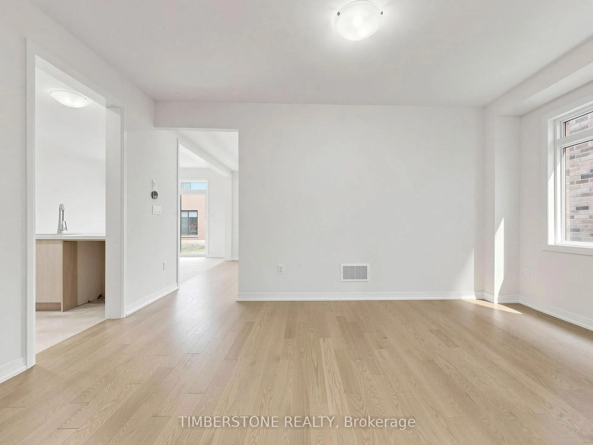 Photo 13 of 433 Coronation Road, Whitby, Rural Whitby — HOMEH