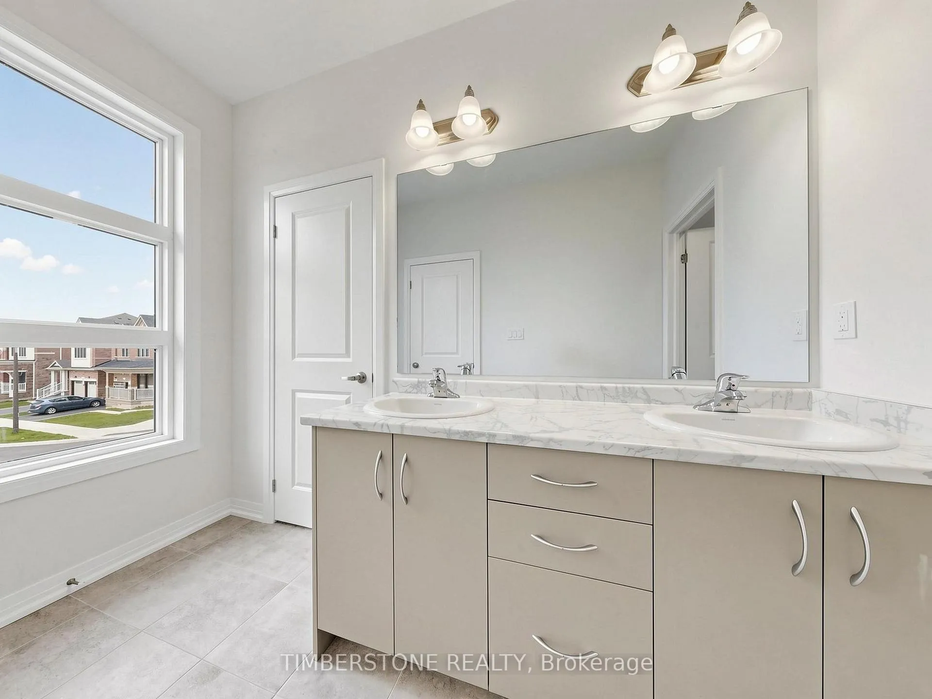 Photo 36 of 433 Coronation Road, Whitby, Rural Whitby — HOMEH