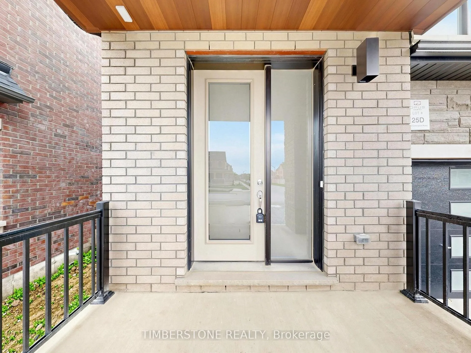 Photo 3 of 435 Coronation Road, Whitby, Rural Whitby — HOMEH