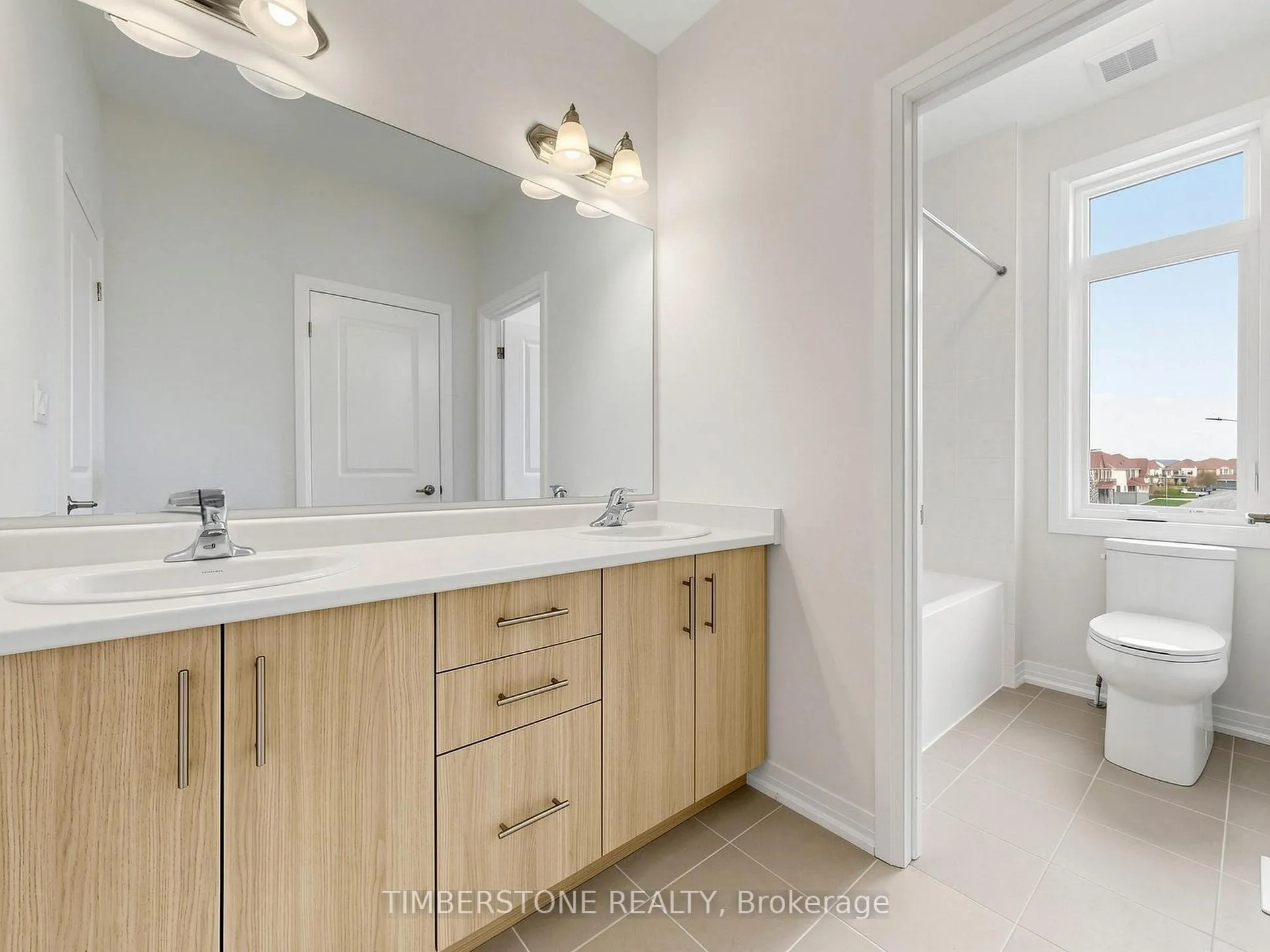 Photo 31 of 435 Coronation Road, Whitby, Rural Whitby — HOMEH