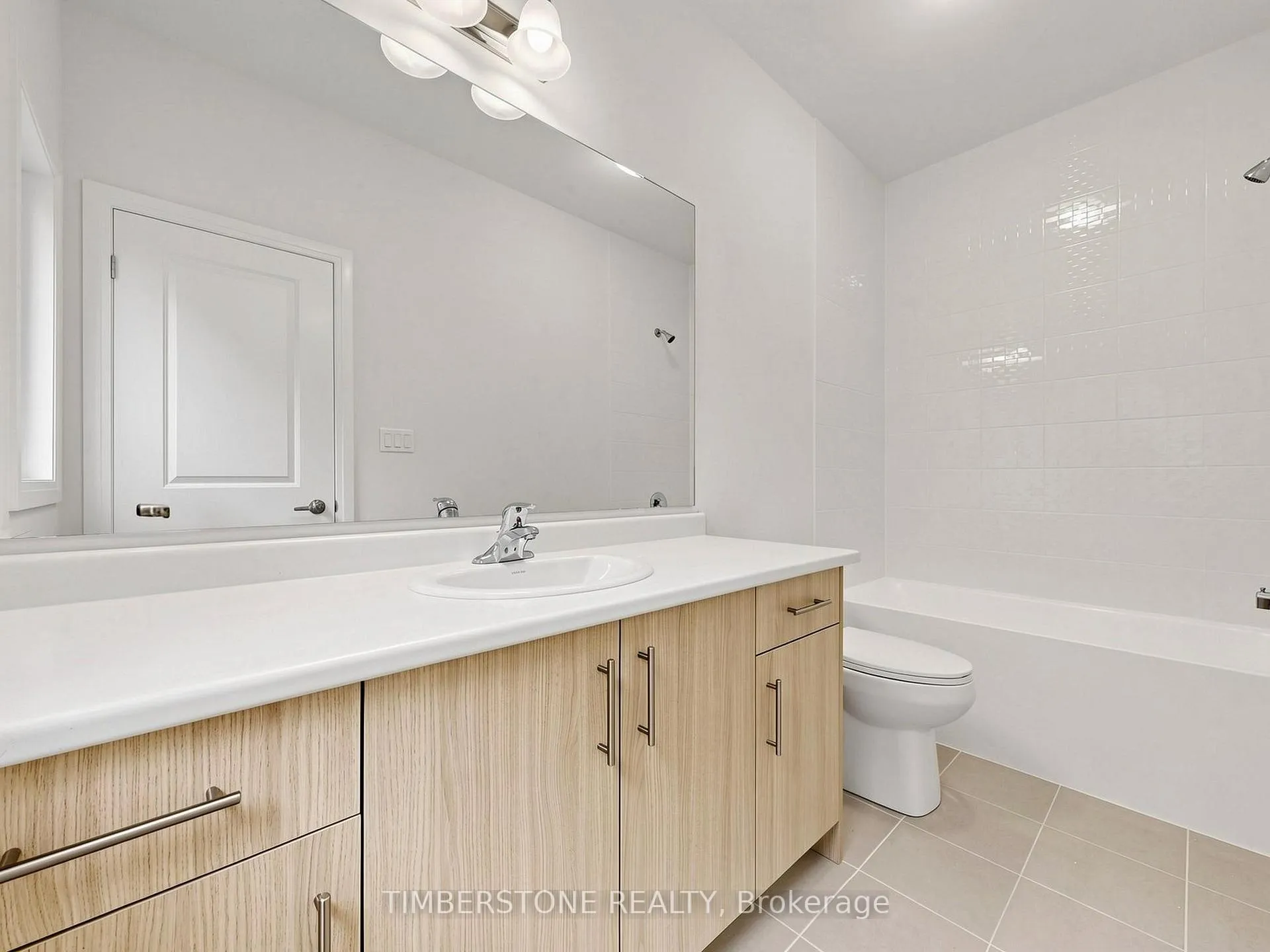 Photo 36 of 435 Coronation Road, Whitby, Rural Whitby — HOMEH