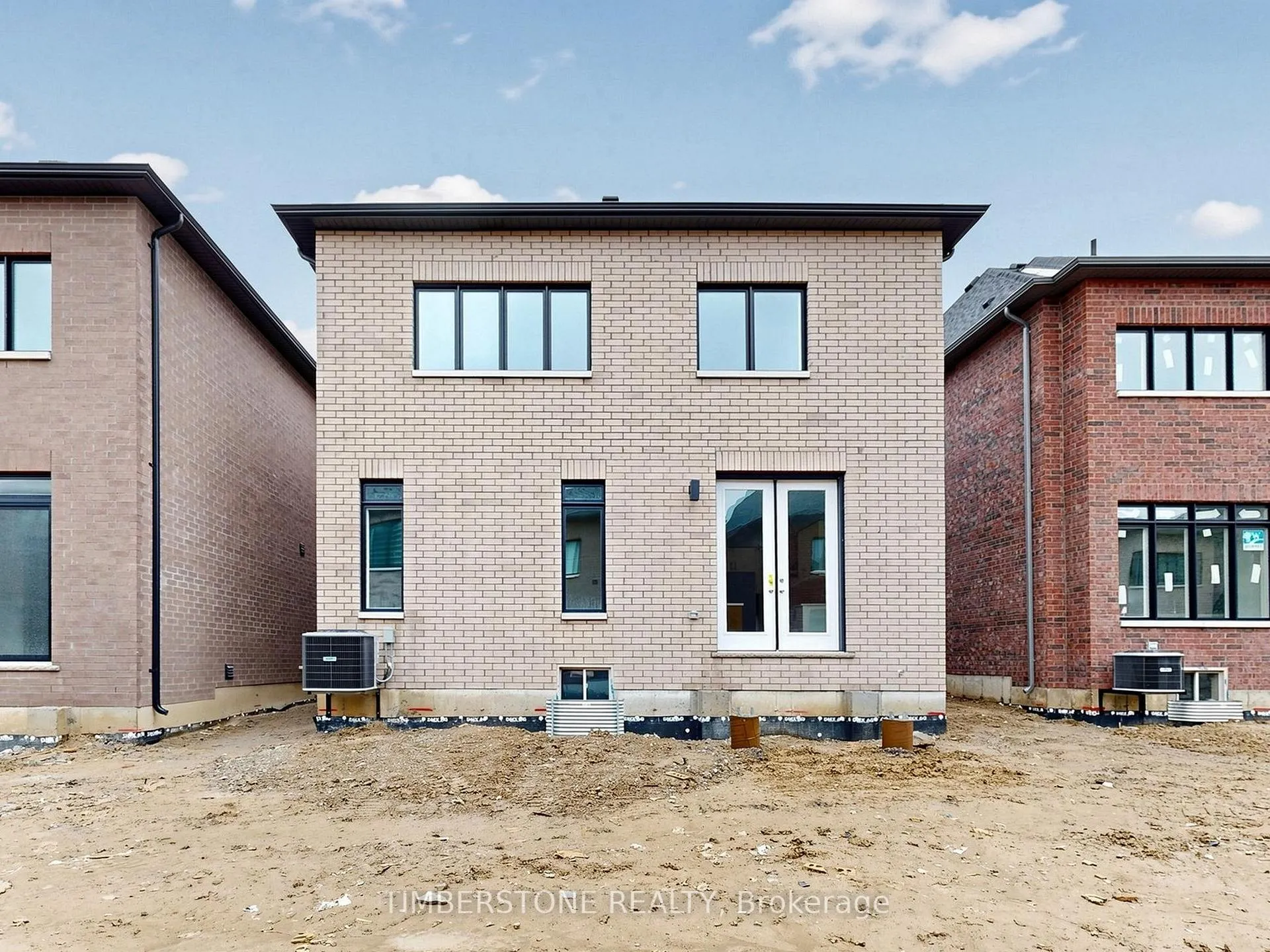Photo 38 of 435 Coronation Road, Whitby, Rural Whitby — HOMEH