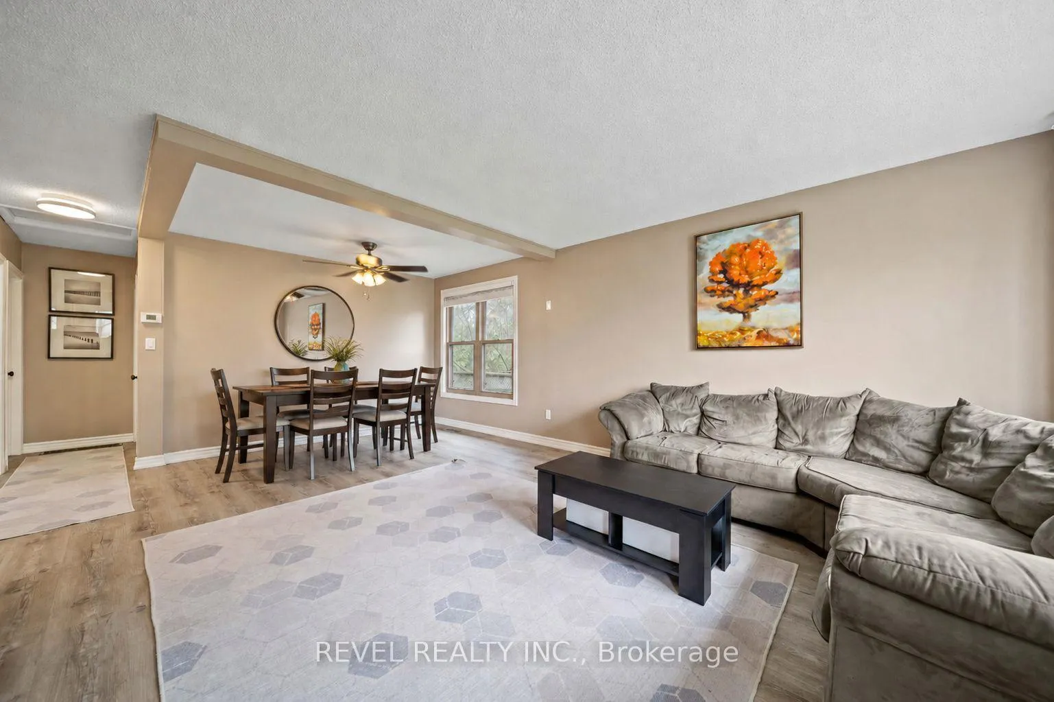 Photo 4 of 73 Queenston Crescent, London, East O — HOMEH