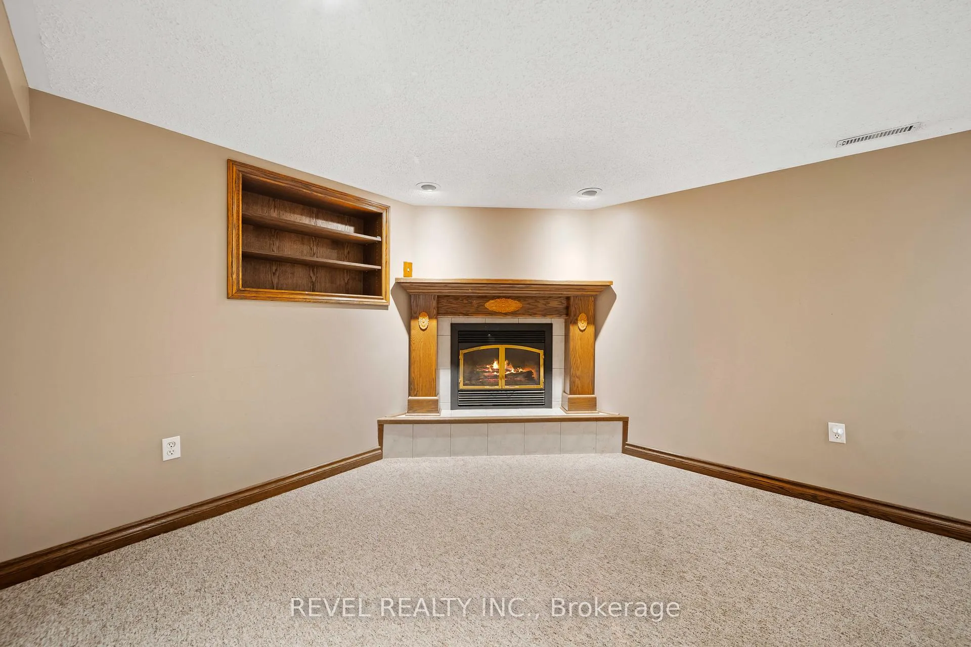 Photo 24 of 73 Queenston Crescent, London, East O — HOMEH