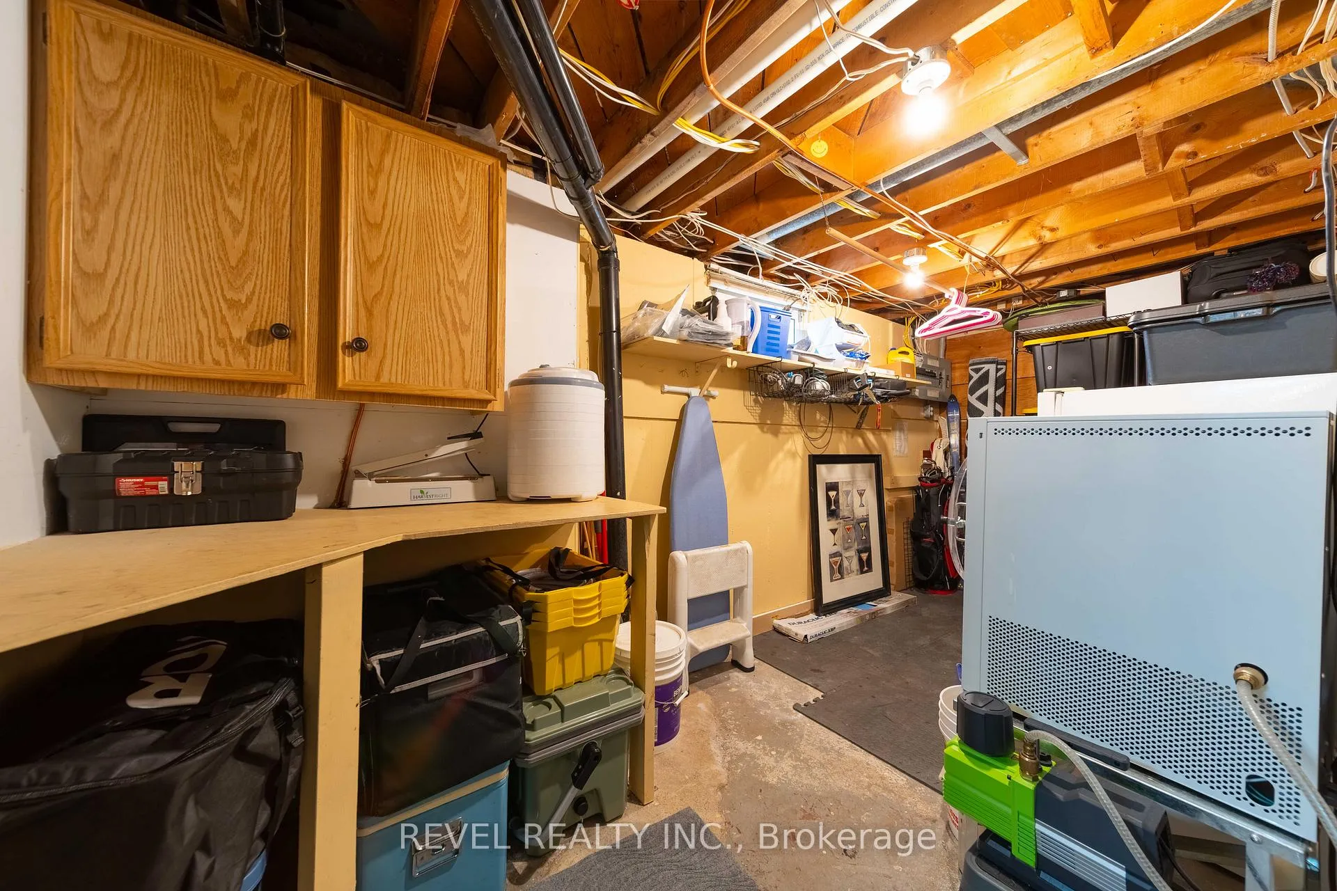 Photo 30 of 73 Queenston Crescent, London, East O — HOMEH
