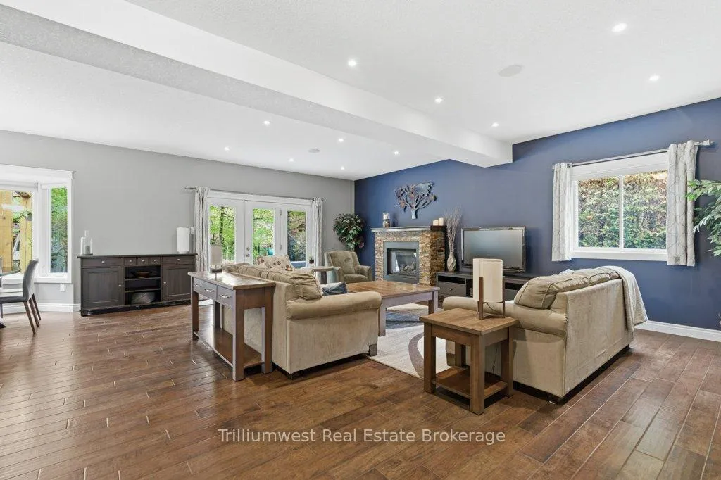 Photo 7 of 242 Cheltonwood Crescent, Waterloo — HOMEH