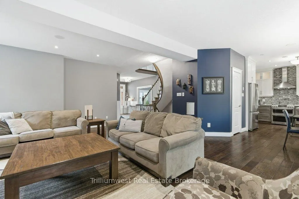 Photo 8 of 242 Cheltonwood Crescent, Waterloo — HOMEH