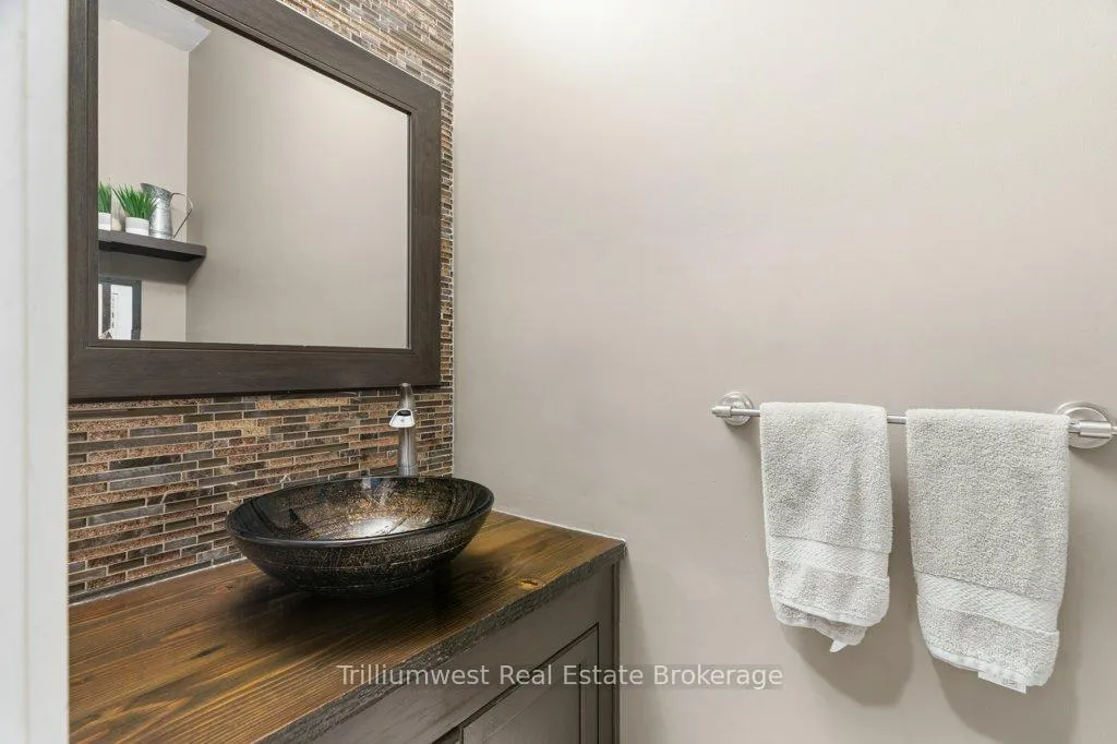 Photo 16 of 242 Cheltonwood Crescent, Waterloo — HOMEH