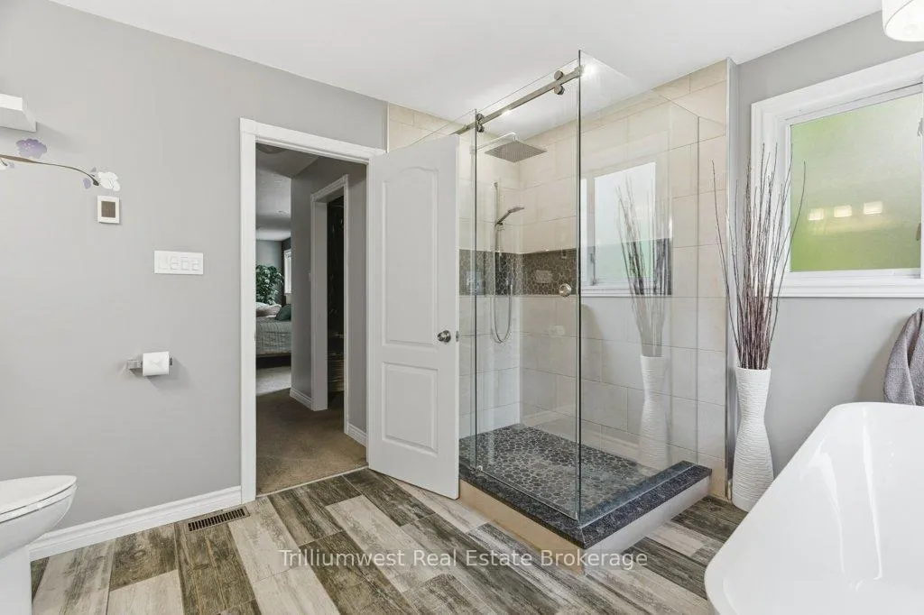 Photo 23 of 242 Cheltonwood Crescent, Waterloo — HOMEH