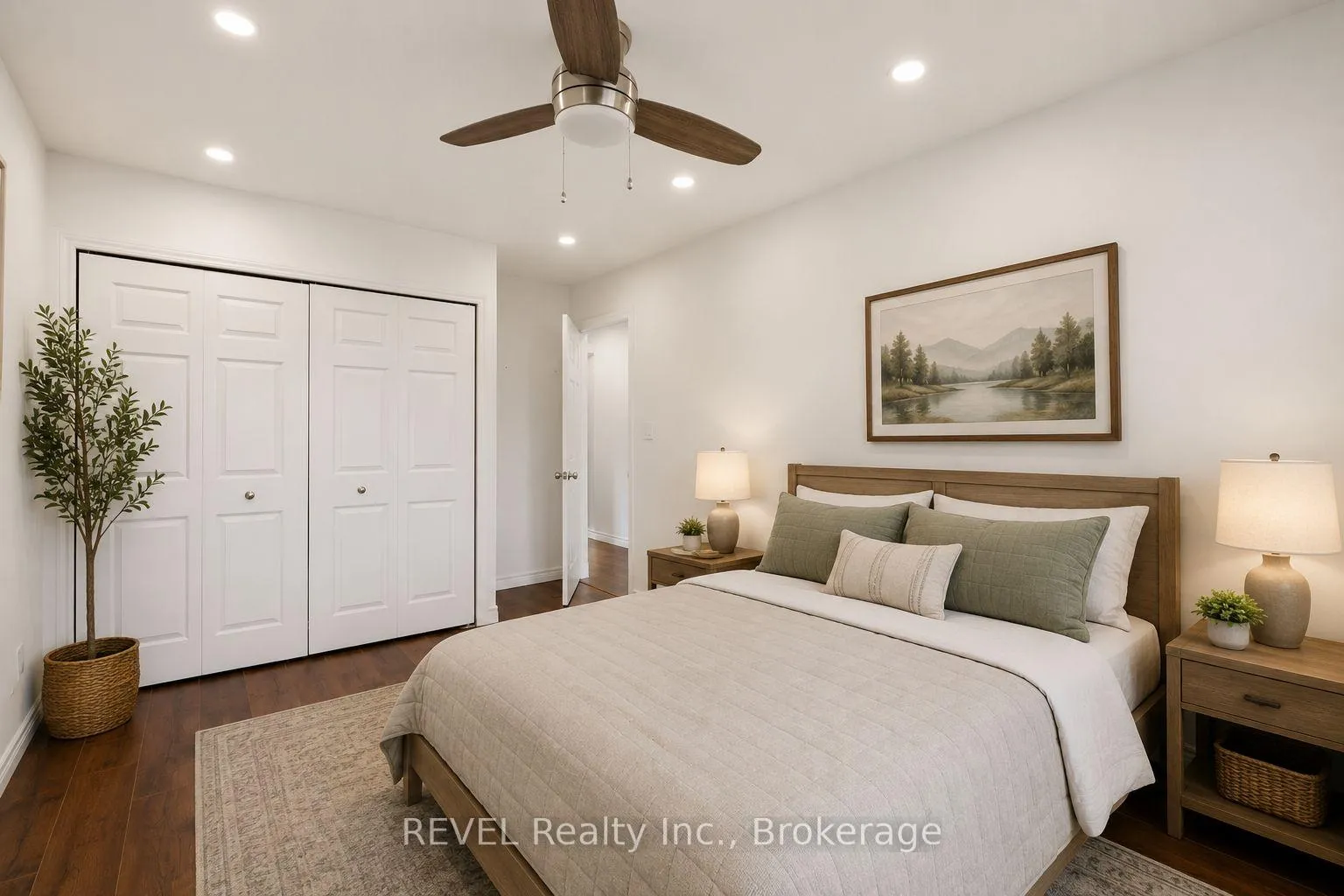 Photo 12 of 14 Deborah Court, St. Catharines, Secord Woods — HOMEH