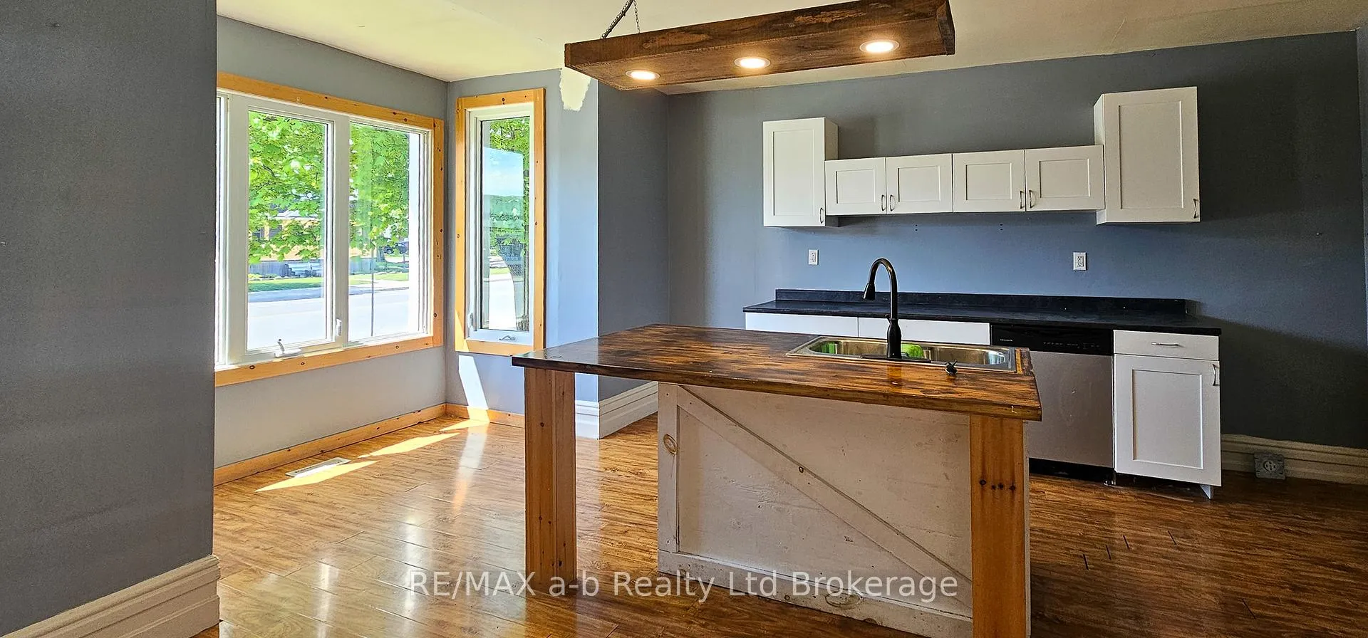 Photo 8 of 311 Talbot Street W, Aylmer — HOMEH
