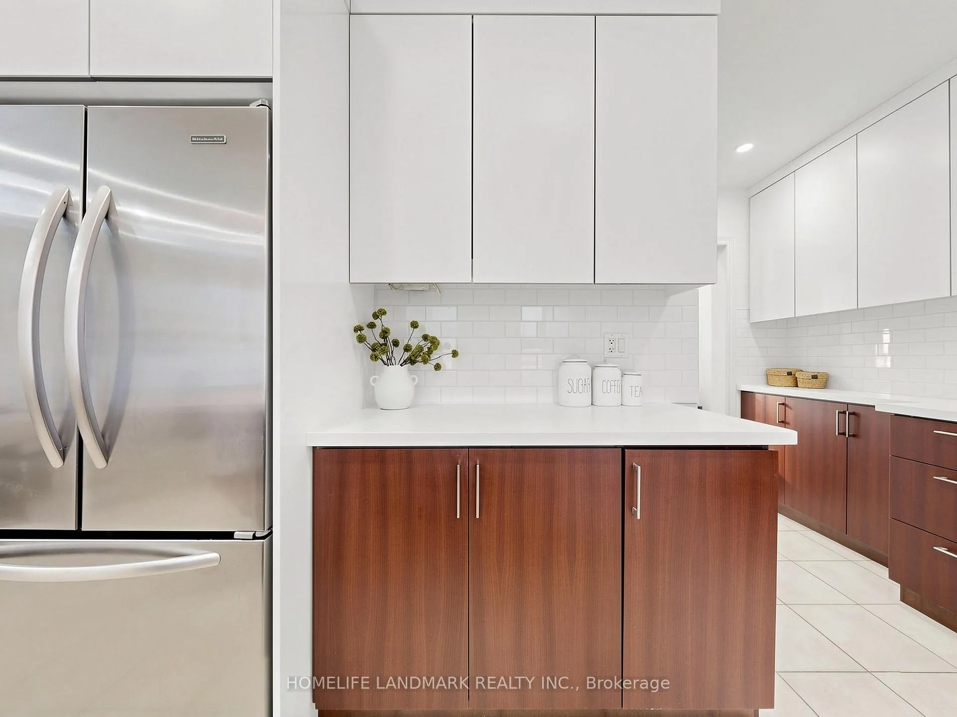 Photo 13 of 8 Ivory Silk Drive, Markham, Cathedraltown — HOMEH