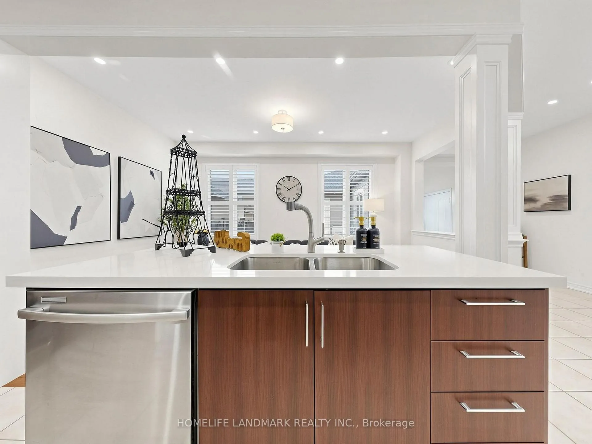 Photo 15 of 8 Ivory Silk Drive, Markham, Cathedraltown — HOMEH