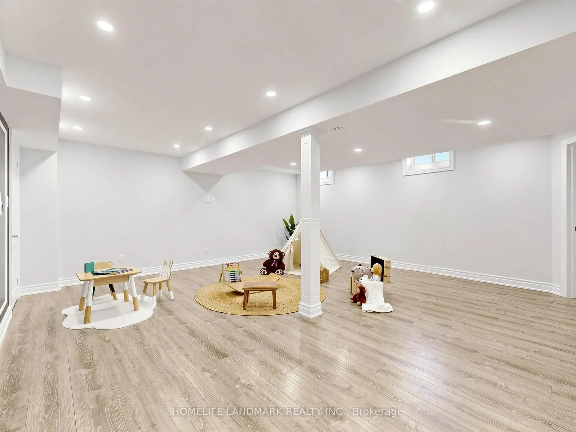 Photo 29 of 8 Ivory Silk Drive, Markham, Cathedraltown — HOMEH