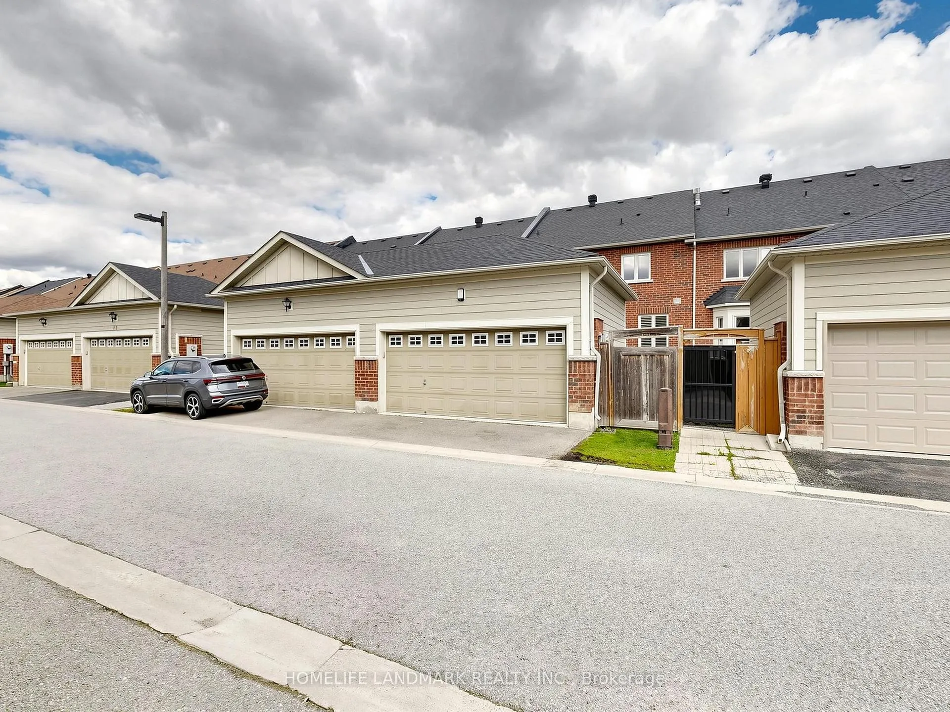 Photo 35 of 8 Ivory Silk Drive, Markham, Cathedraltown — HOMEH