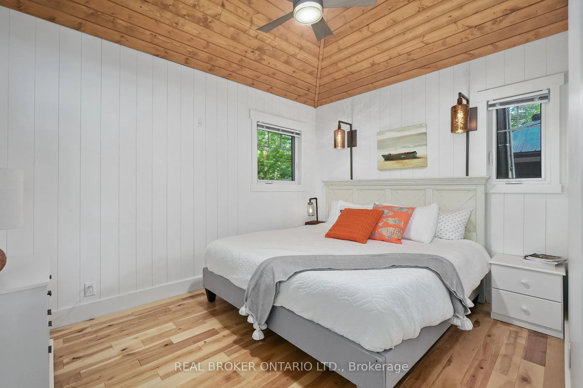 Photo 33 of 2021 Third Line, Douro-Dummer — HOMEH