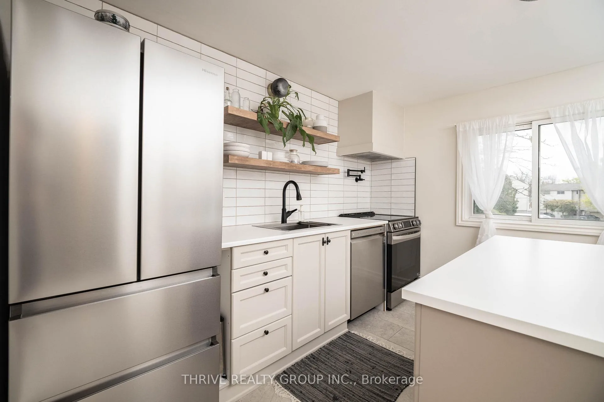 Photo 10 of Unit 70, 300 Sandringham Crescent, London, South R — HOMEH